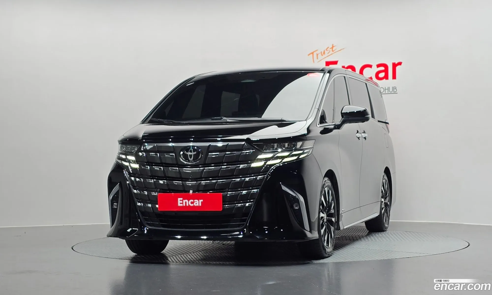 Toyota Alphard 2025 — 13
