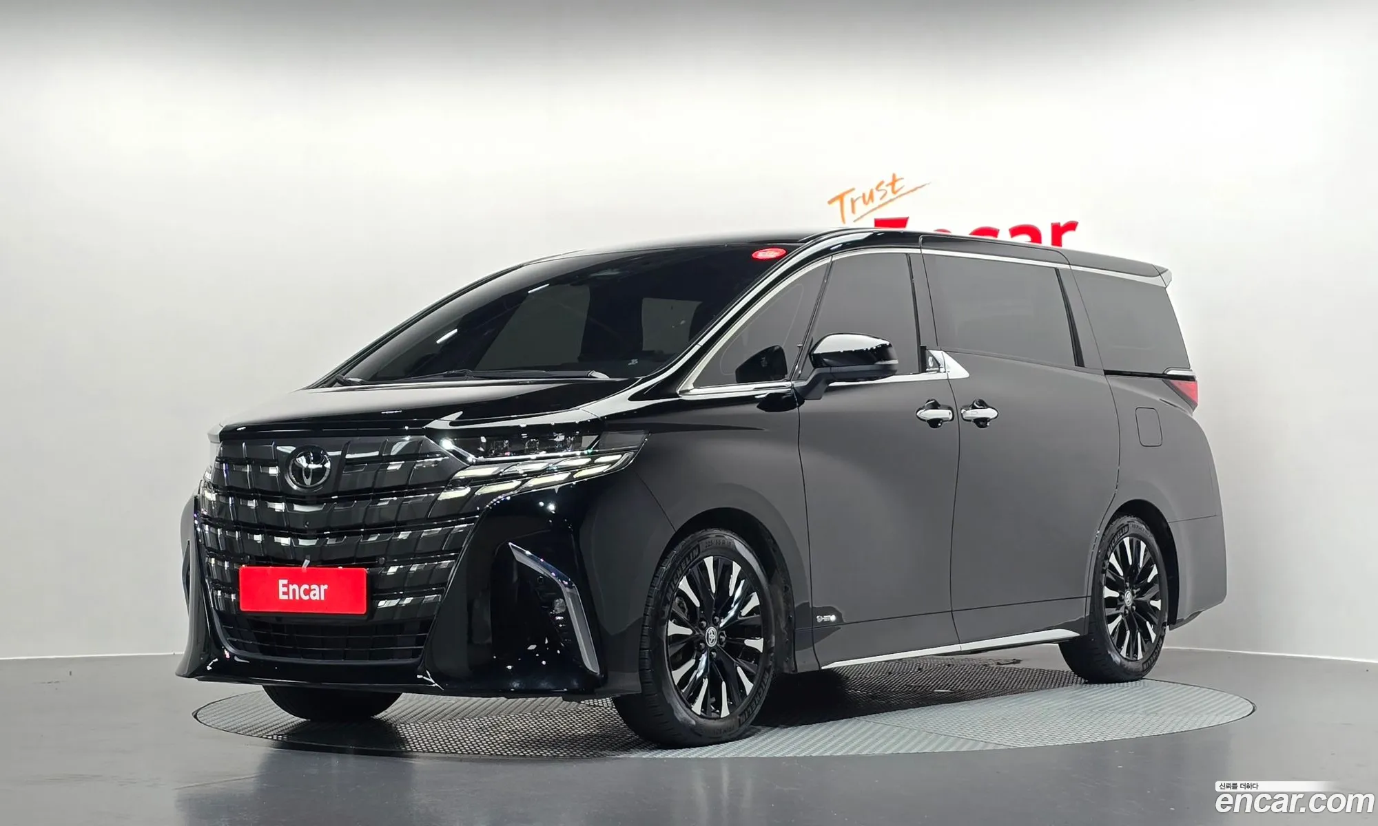Toyota Alphard 2025 — 6