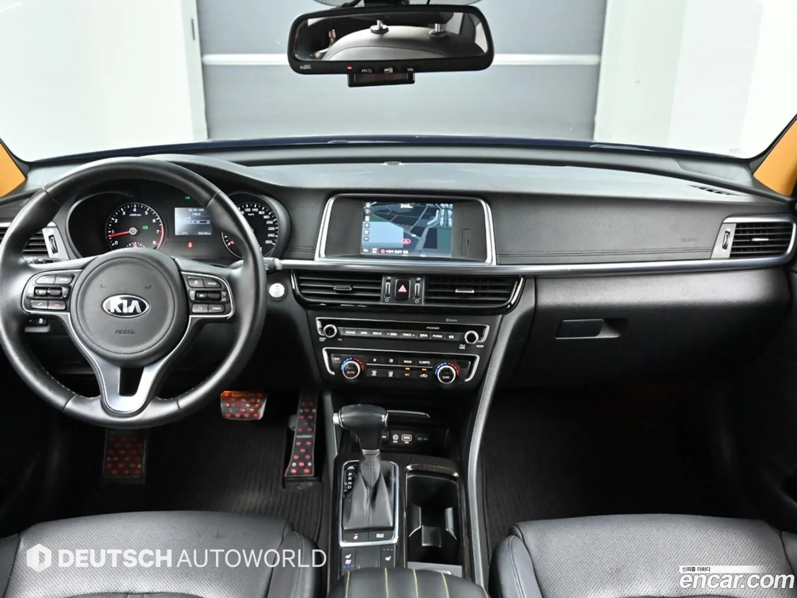 Kia K5 2017 — 2