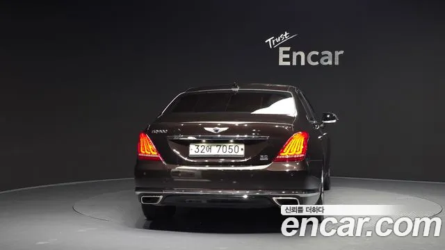 Genesis EQ900 2017 — 3