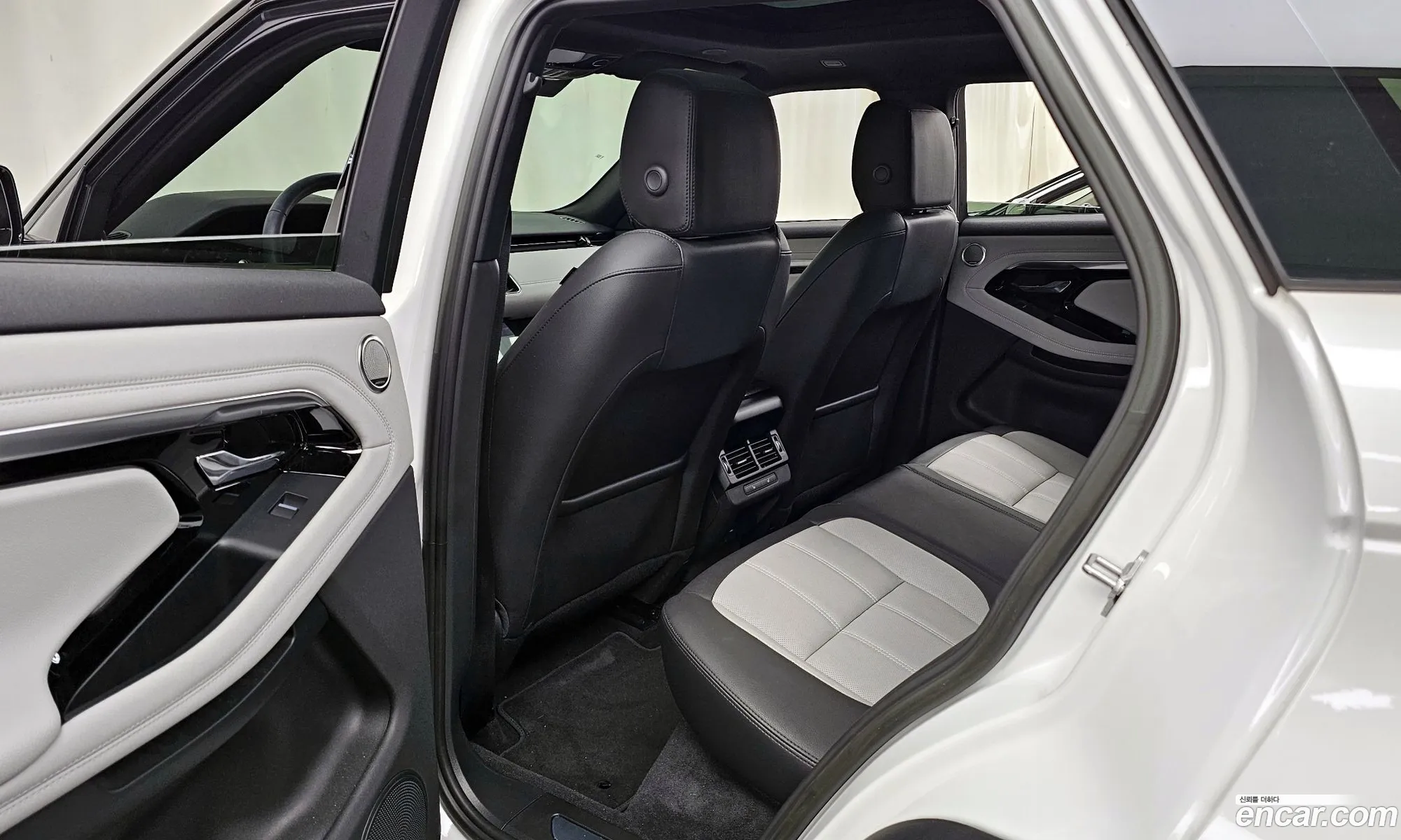 Land Rover Range Rover Evoque 2023 SALZA2BX3PH222546 — 21