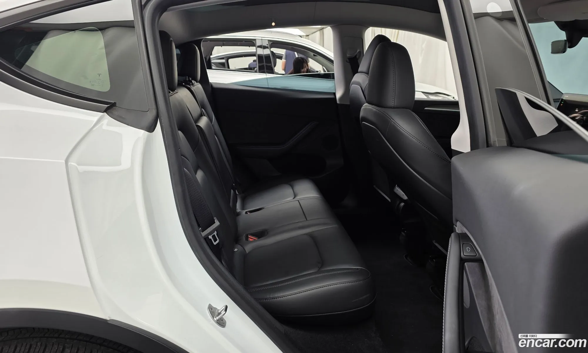 Tesla Model Y 2024 LRWYGCFSXRC552672 — 13