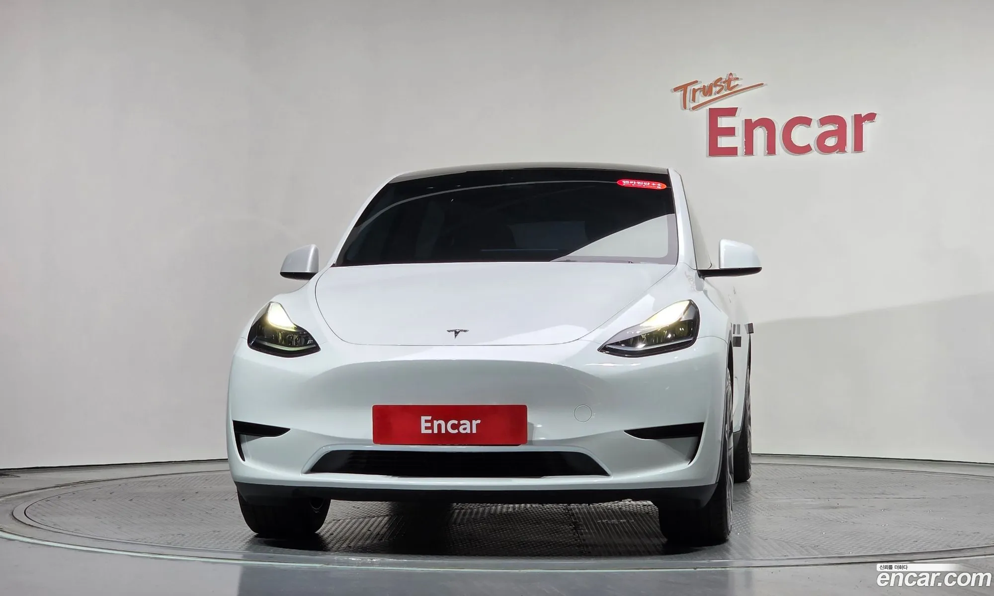 Tesla Model Y 2024 LRWYGCFSXRC552672 — 24
