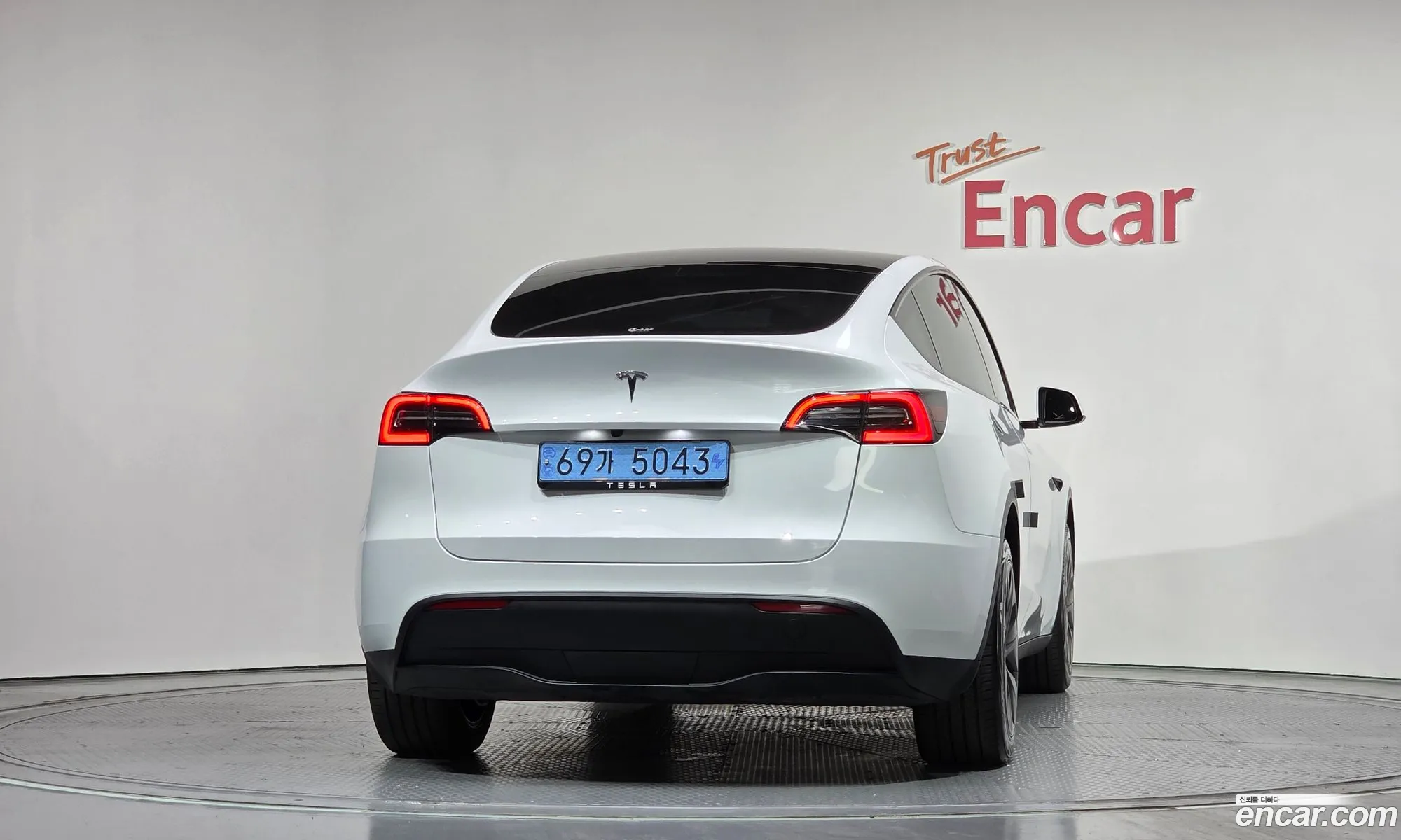 Tesla Model Y 2024 LRWYGCFSXRC552672 — 5