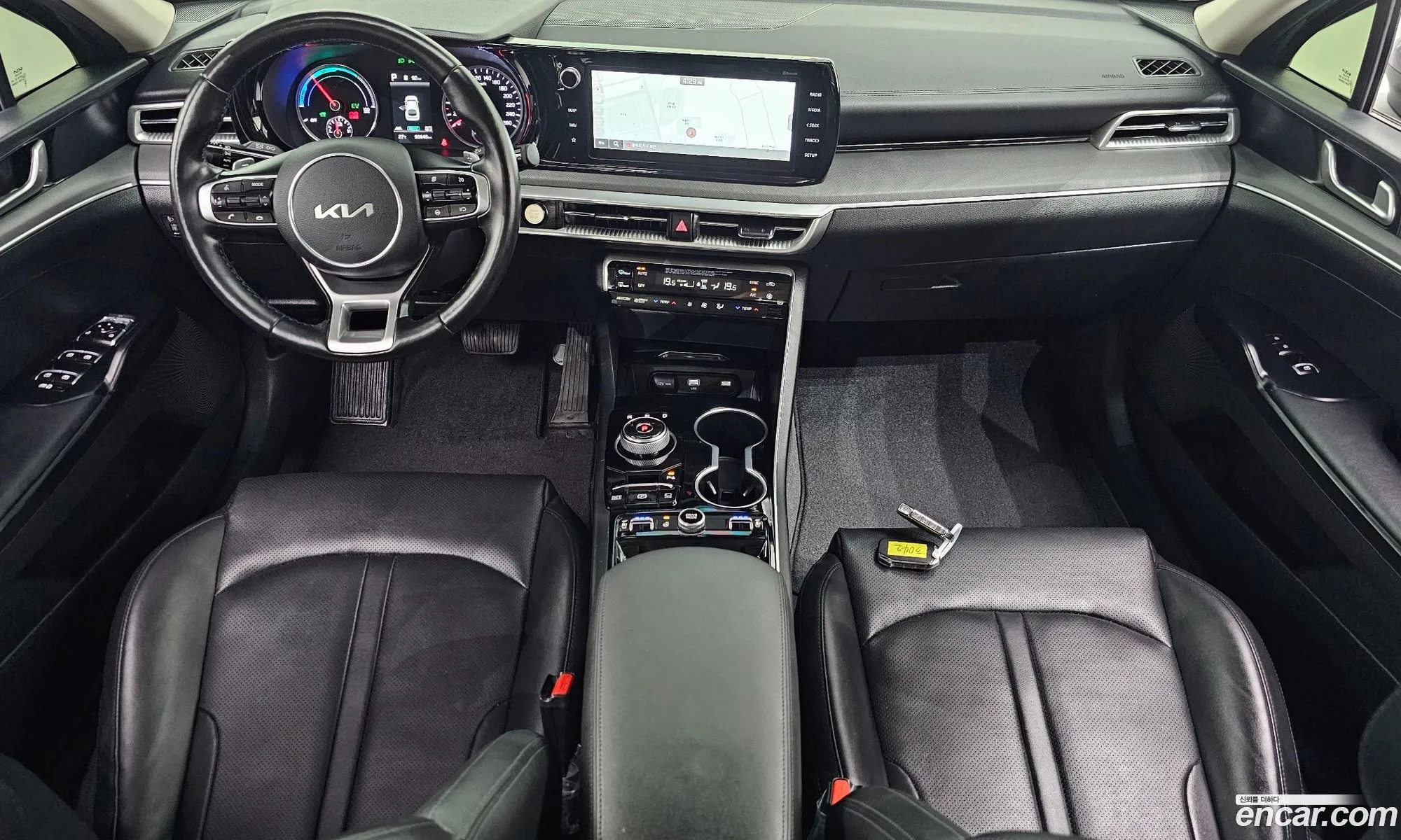 Kia K5 Hybrid 2021 — 3