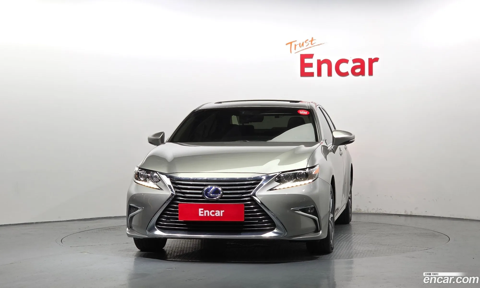 Lexus ES300h 2018 JTHBW1GG4J2180507 — 12