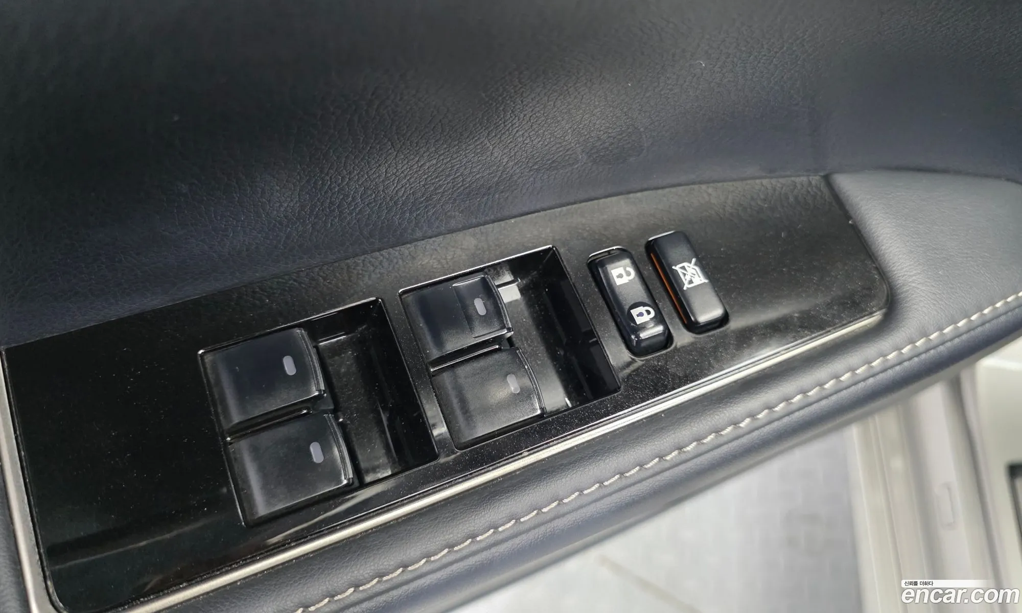 Lexus ES300h 2018 JTHBW1GG4J2180507 — 28