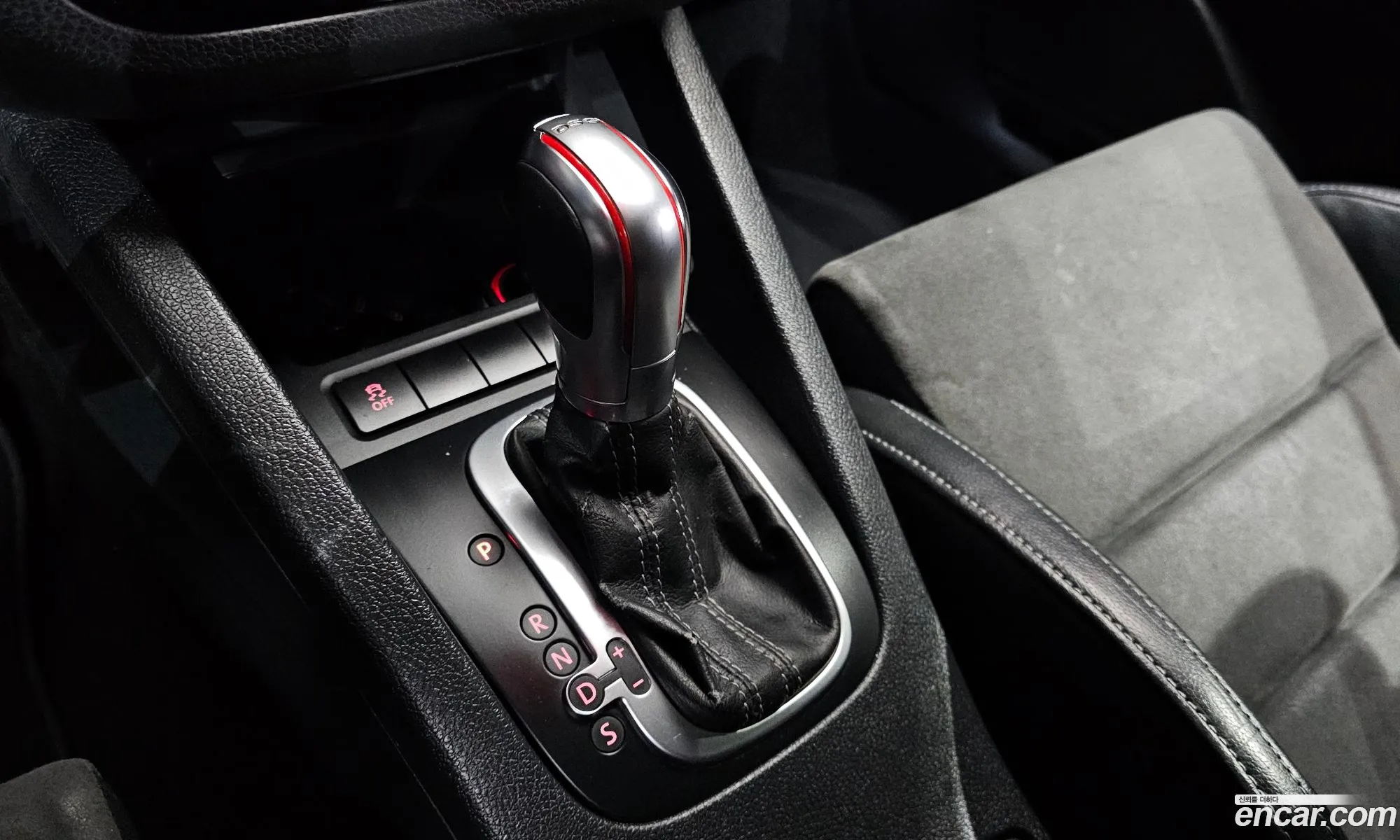 Volkswagen Scirocco 2012 WVWZZZ13ZDV008352 — 7