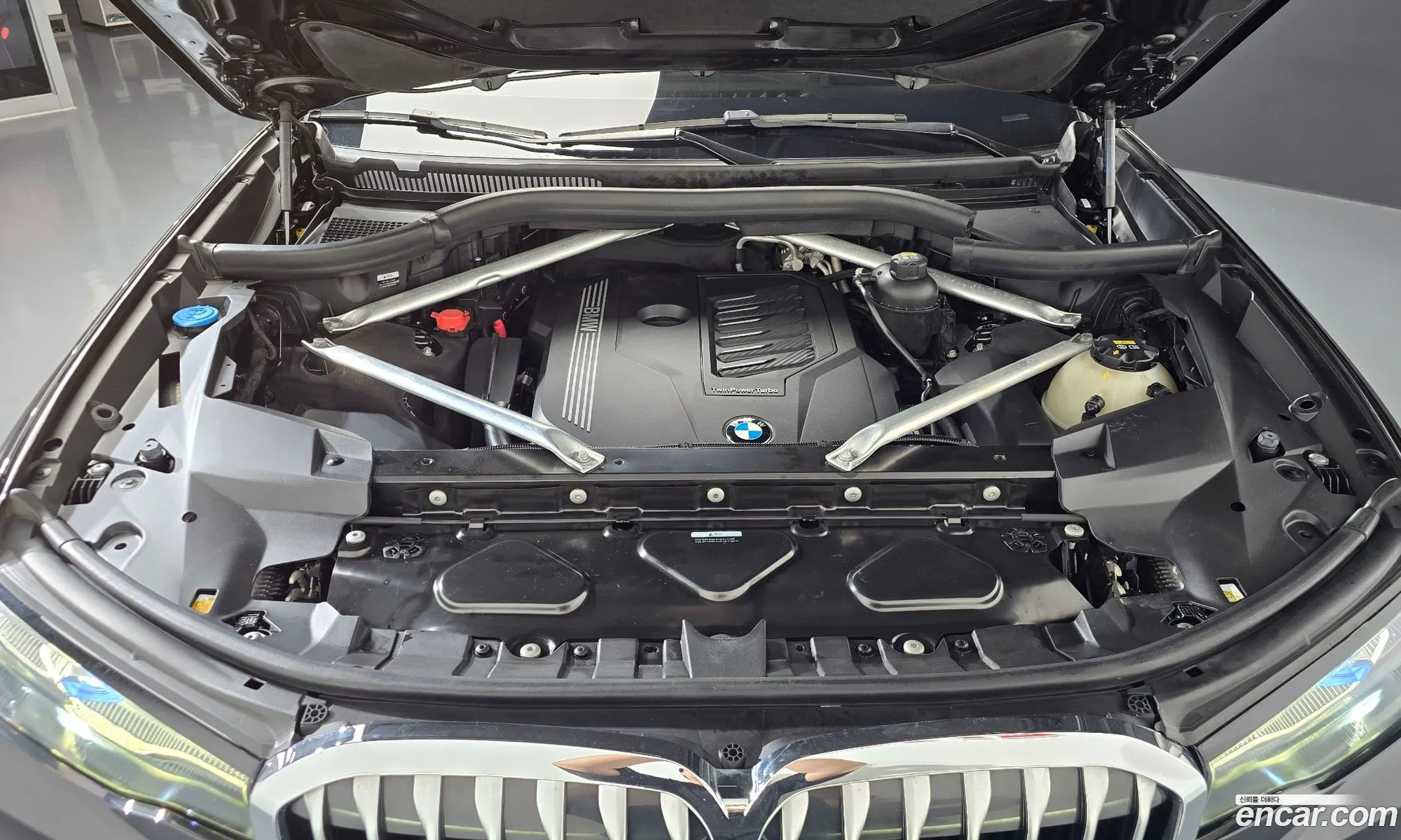 BMW X7 2021 — 7