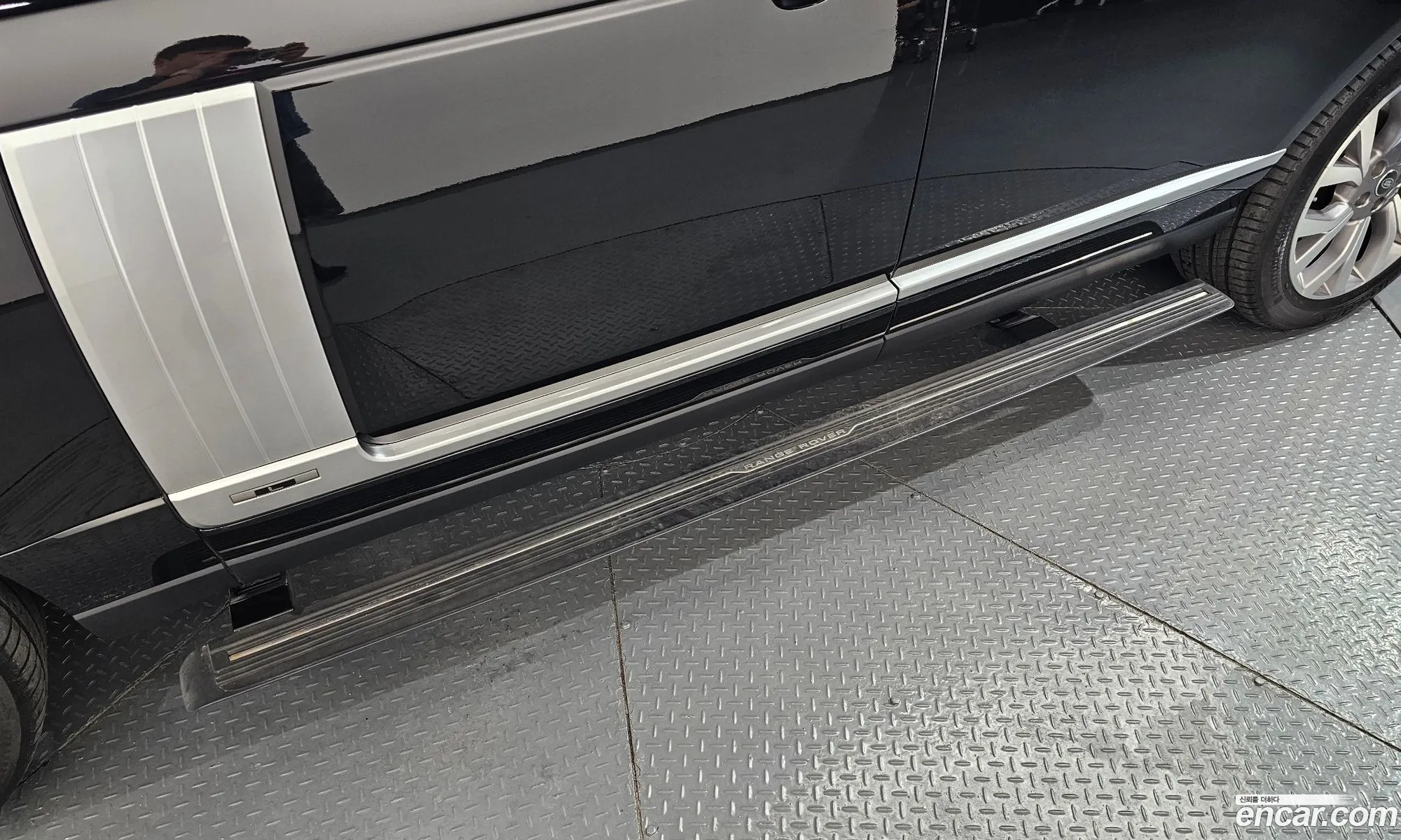 Land Rover Range Rover 2019 SALGA3BE9KA534674 — 45