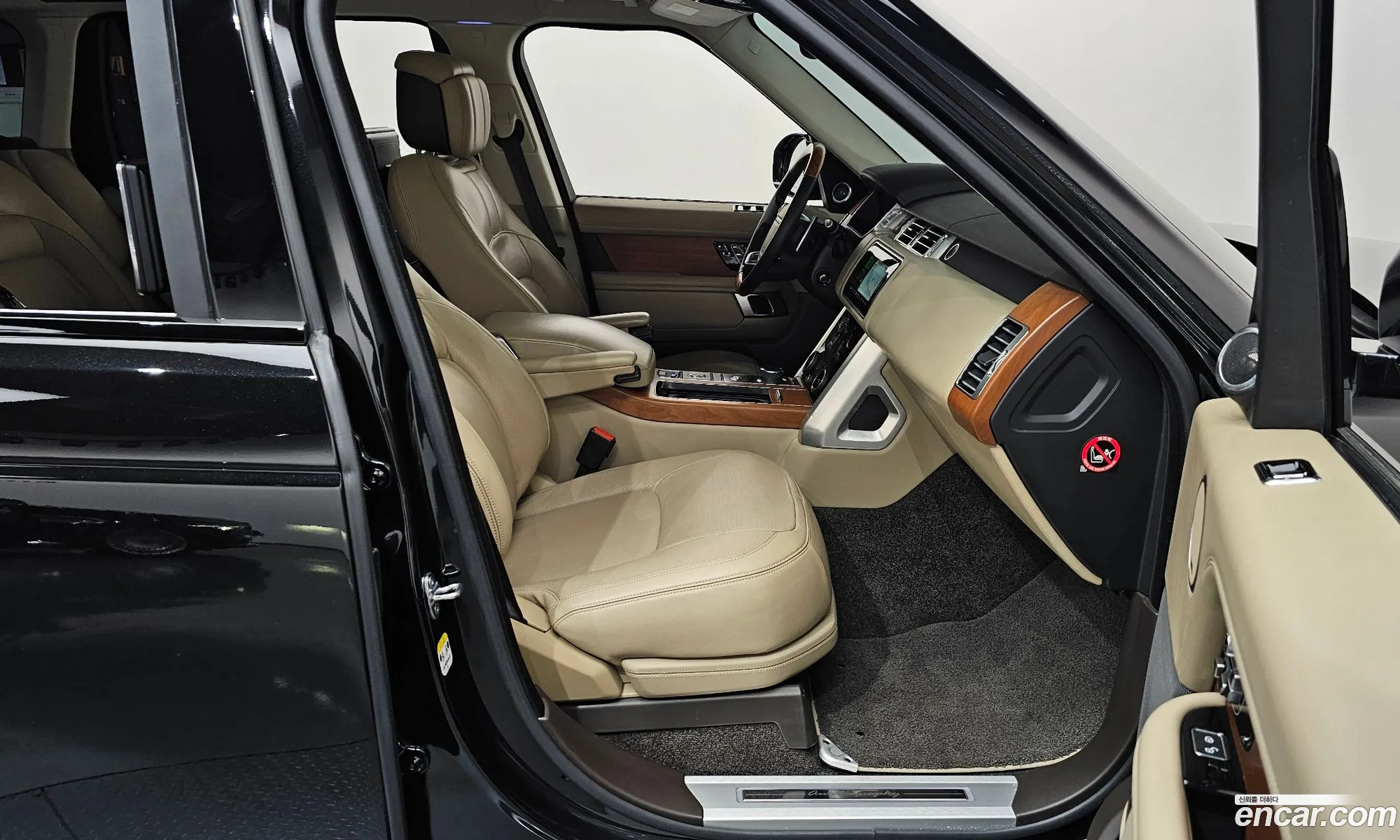Land Rover Range Rover 2019 SALGA3BE9KA534674 — 2