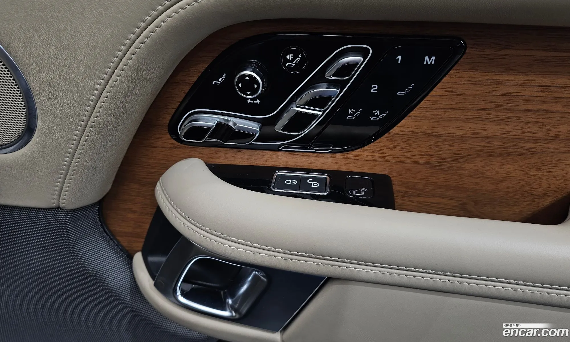 Land Rover Range Rover 2019 SALGA3BE9KA534674 — 4