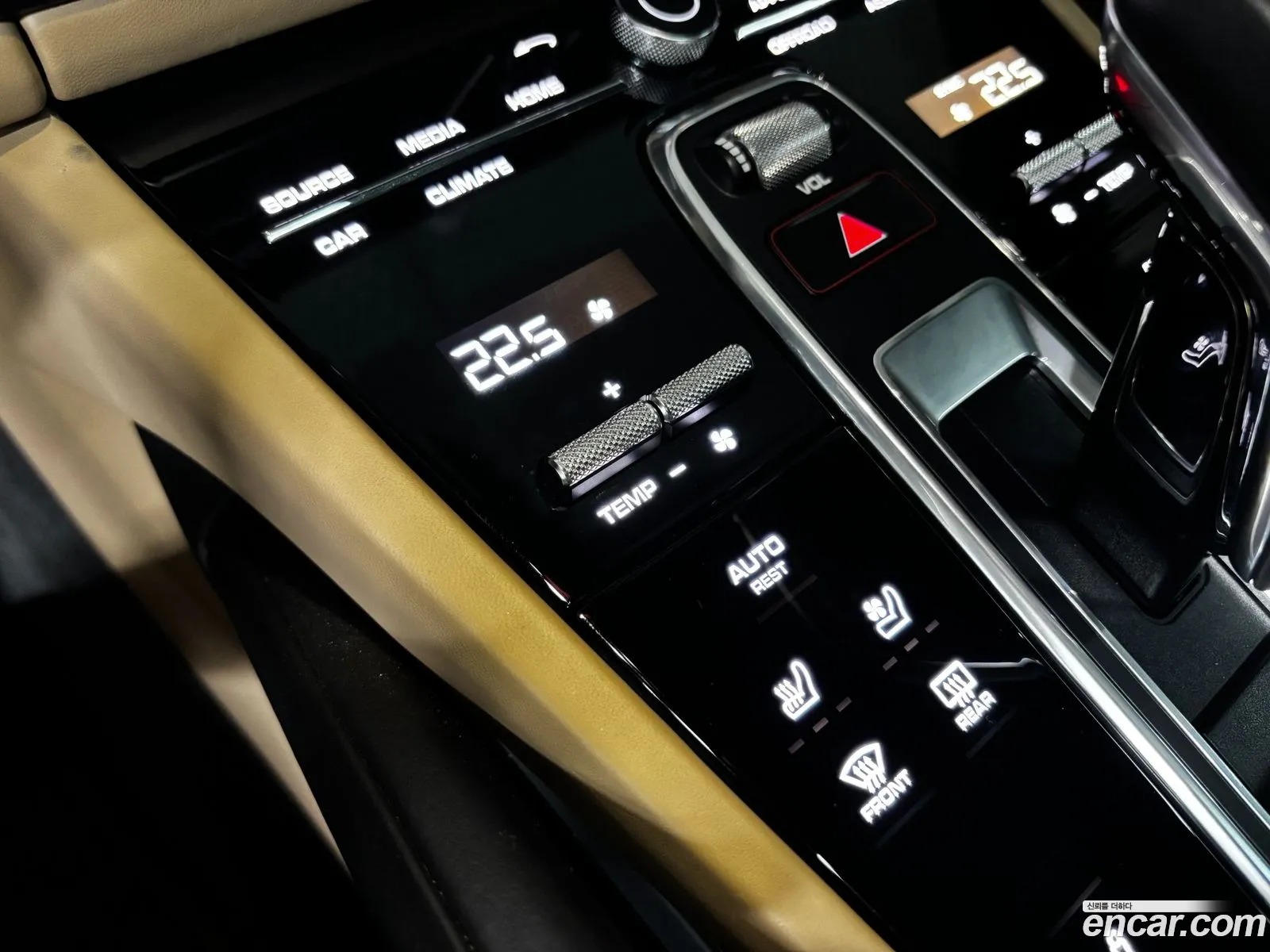 Porsche Cayenne 2021 — 14