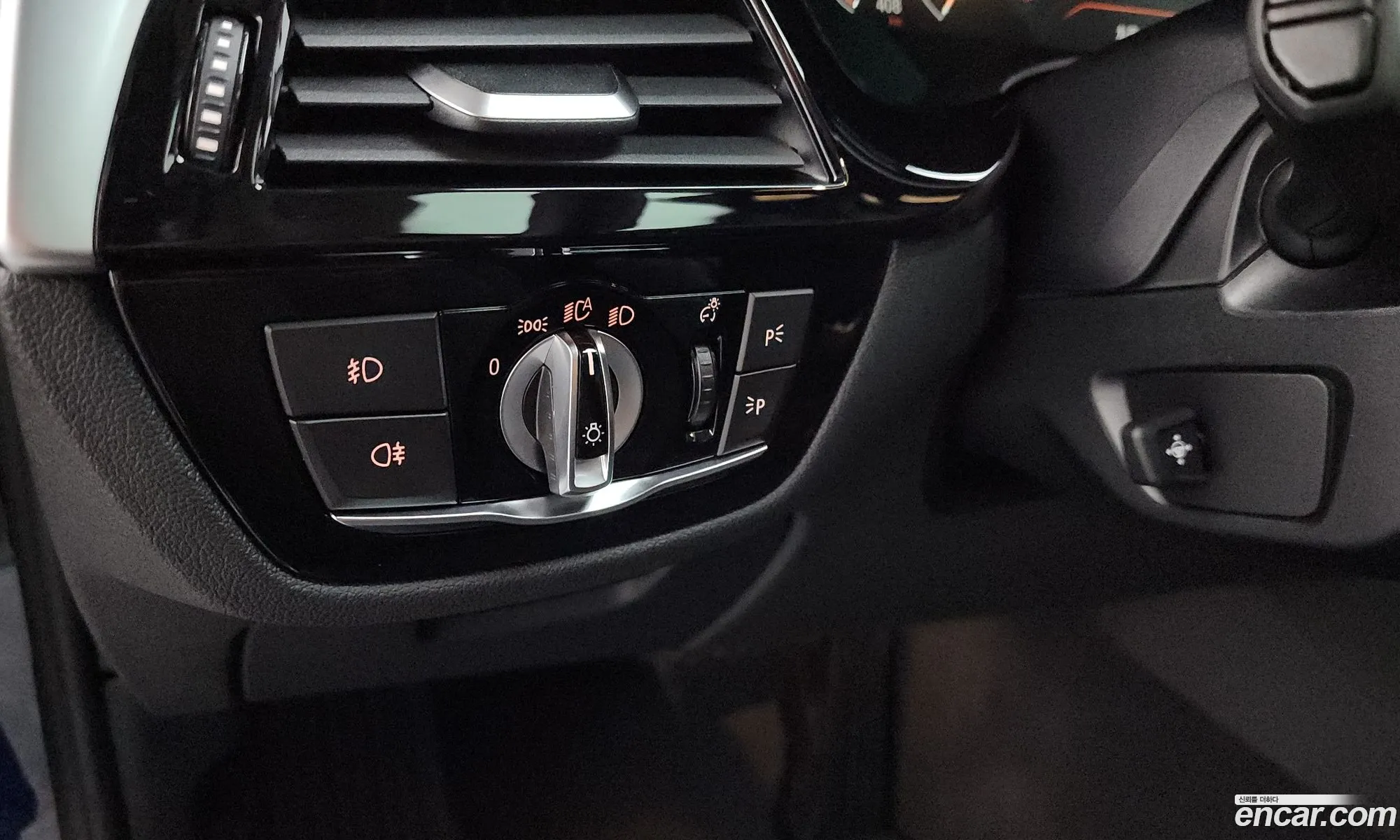BMW 5 Series 2019 WBAJD3107KB318193 — 25