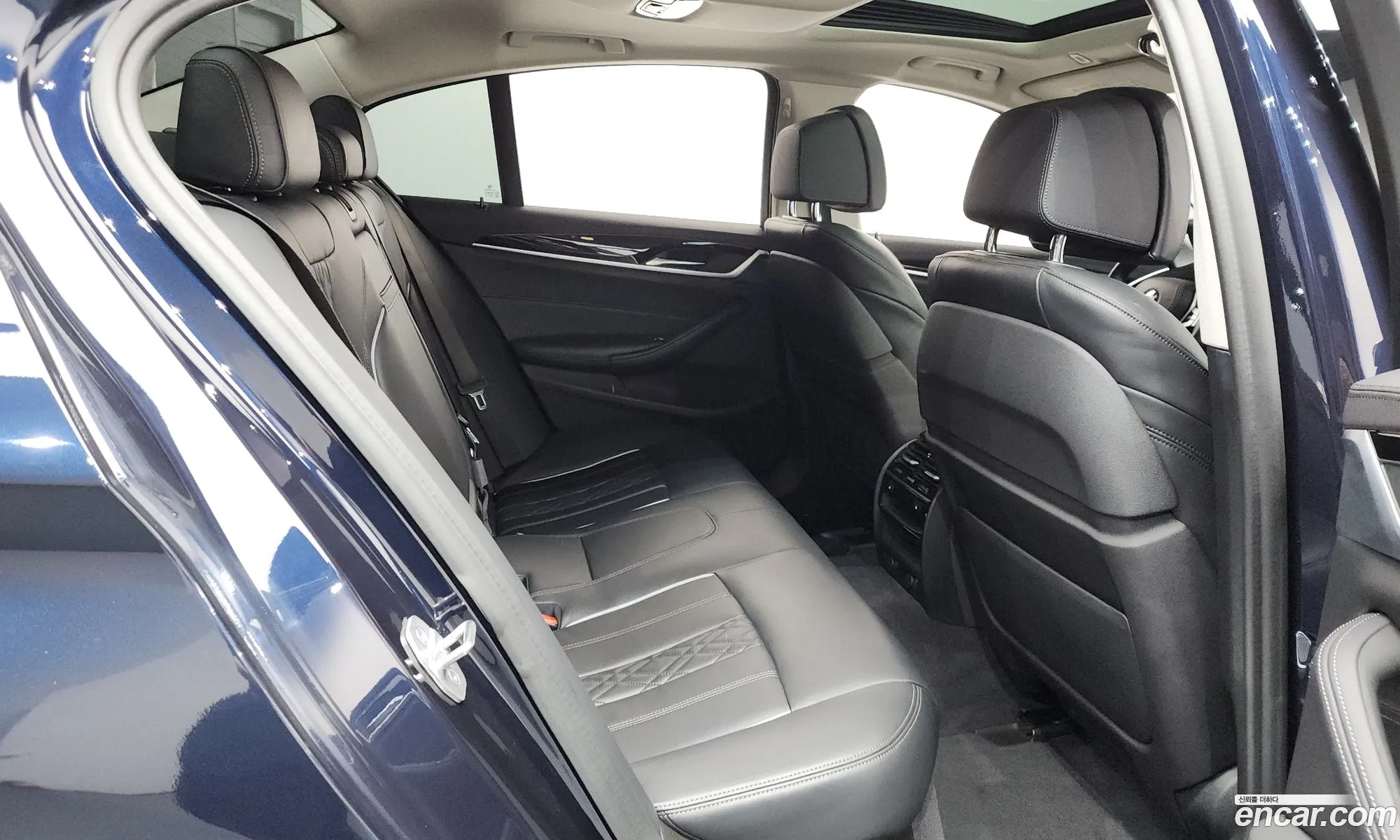 BMW 5 Series 2019 WBAJD3107KB318193 — 13