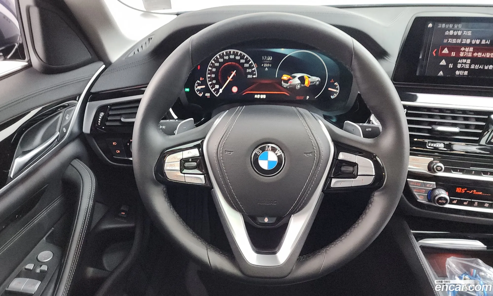 BMW 5 Series 2019 WBAJD3107KB318193 — 5