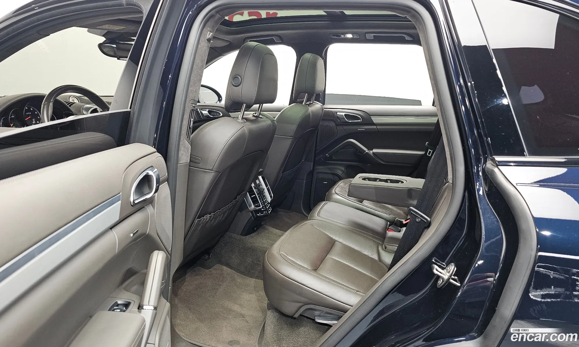 Porsche Cayenne 2017 WP1AD2926JLA80623 — 5