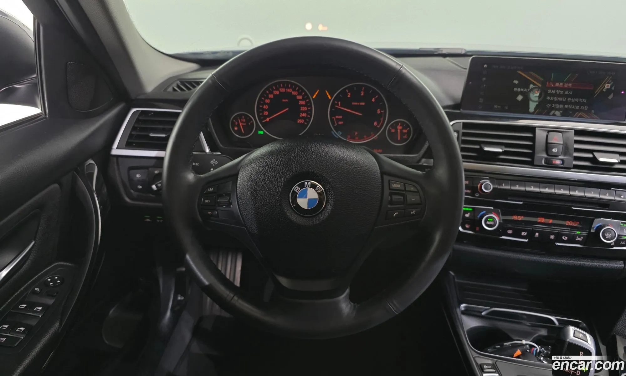 BMW 3 Series 2018 WBA8C5103JP843590 — 16