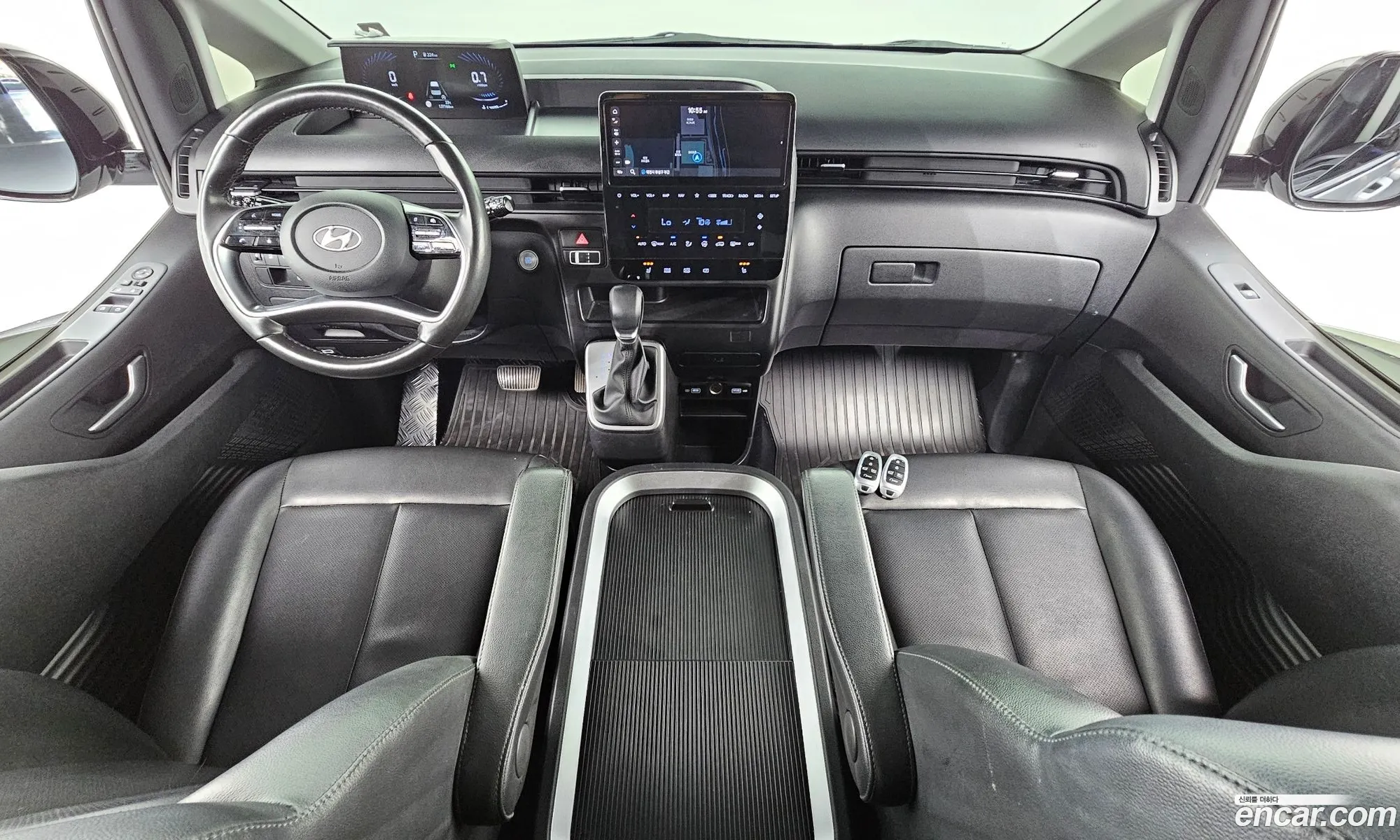 Hyundai Staria 2021 — 2
