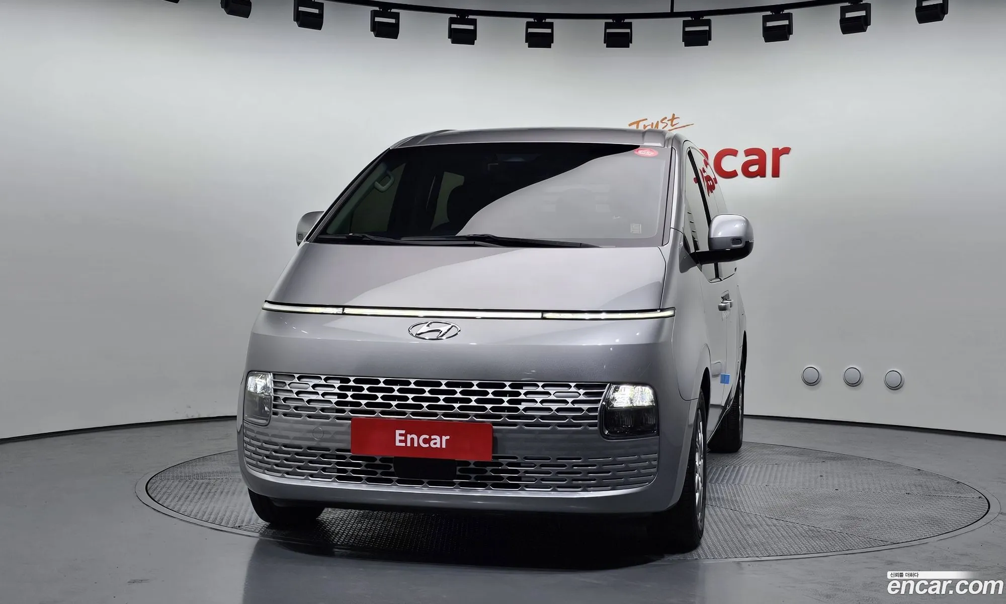 Hyundai Staria 2021 — 3