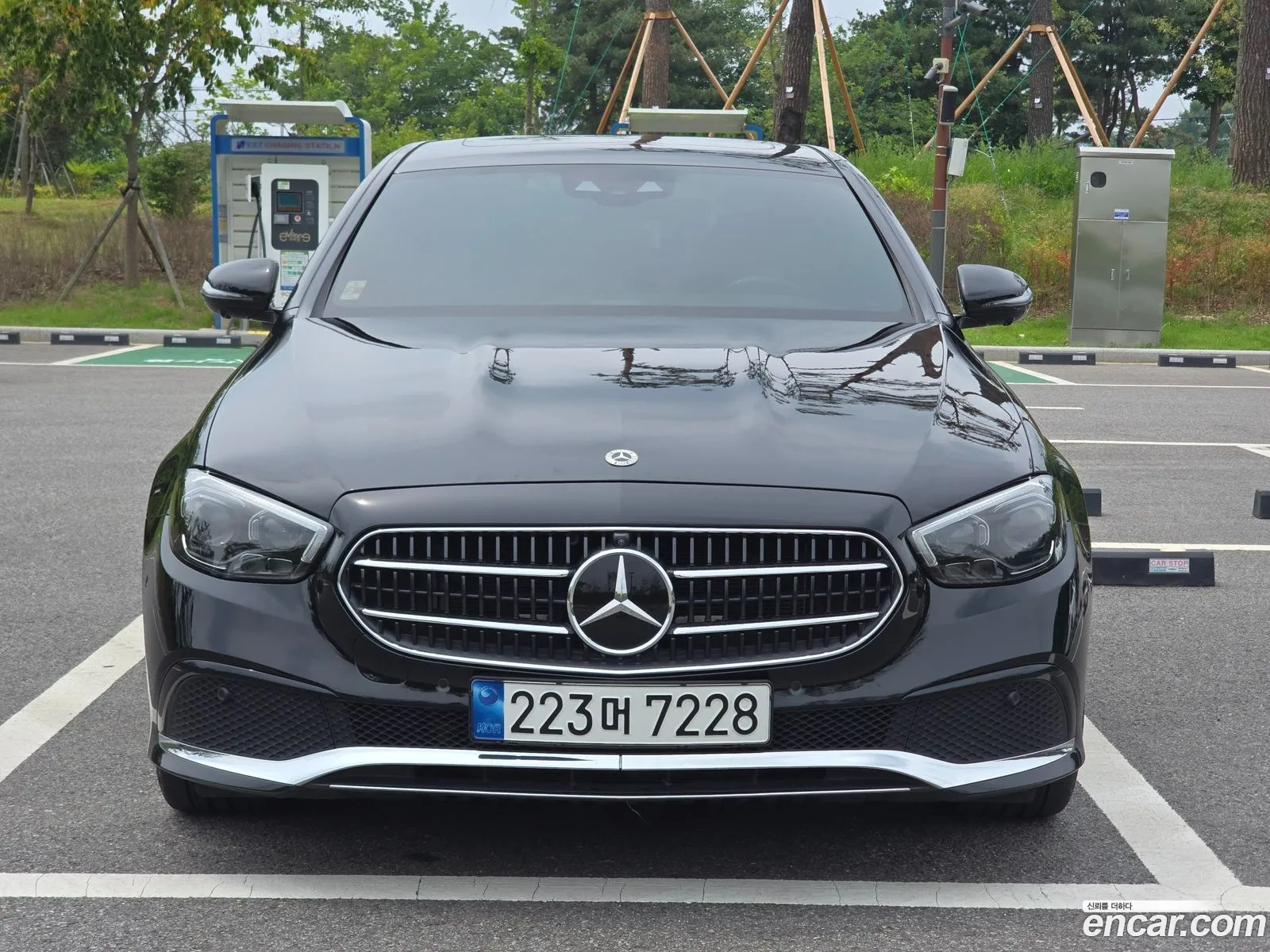 Mercedes-Benz E-Class W213 2022 — 19