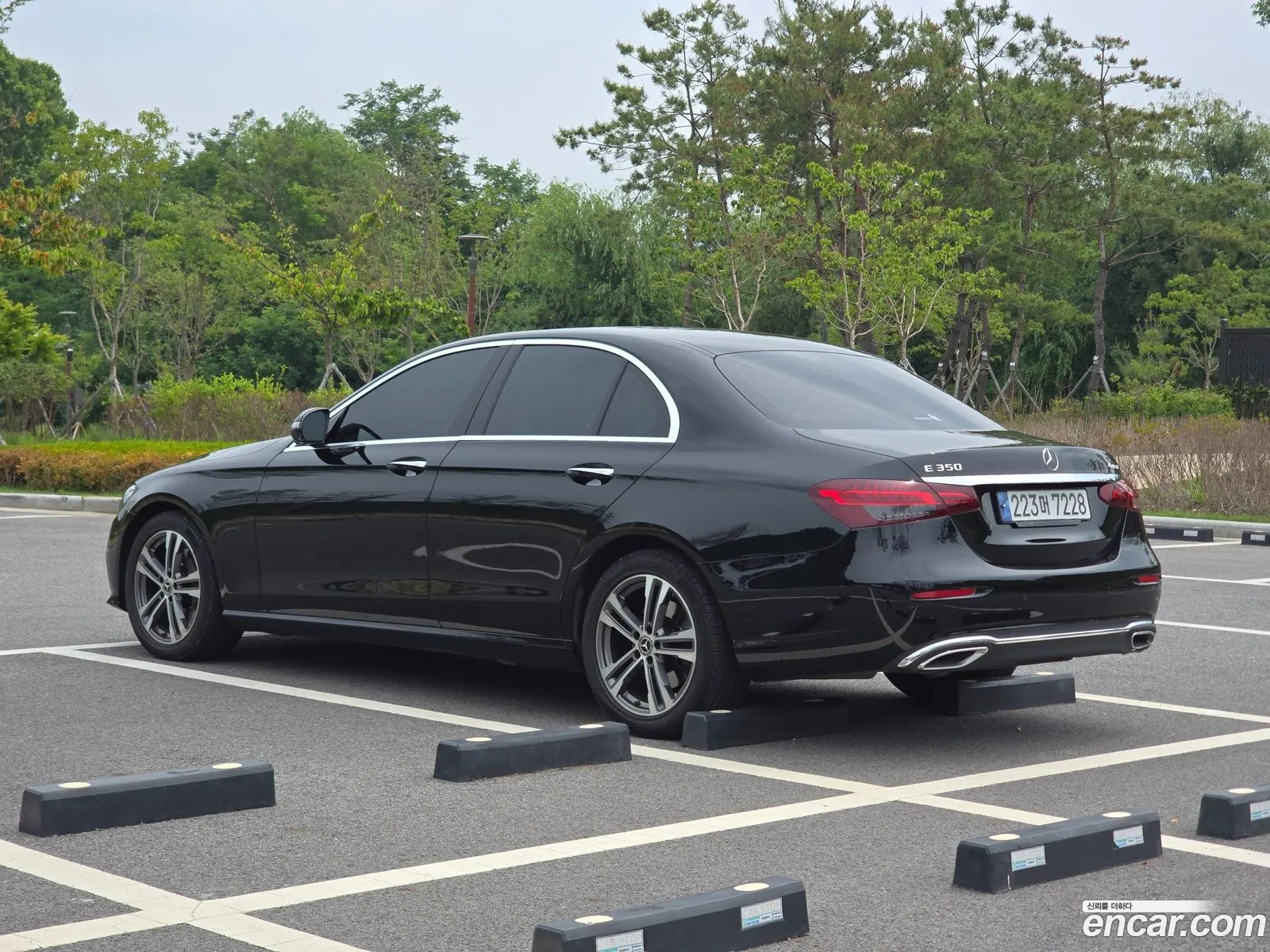Mercedes-Benz E-Class W213 2022 — 11