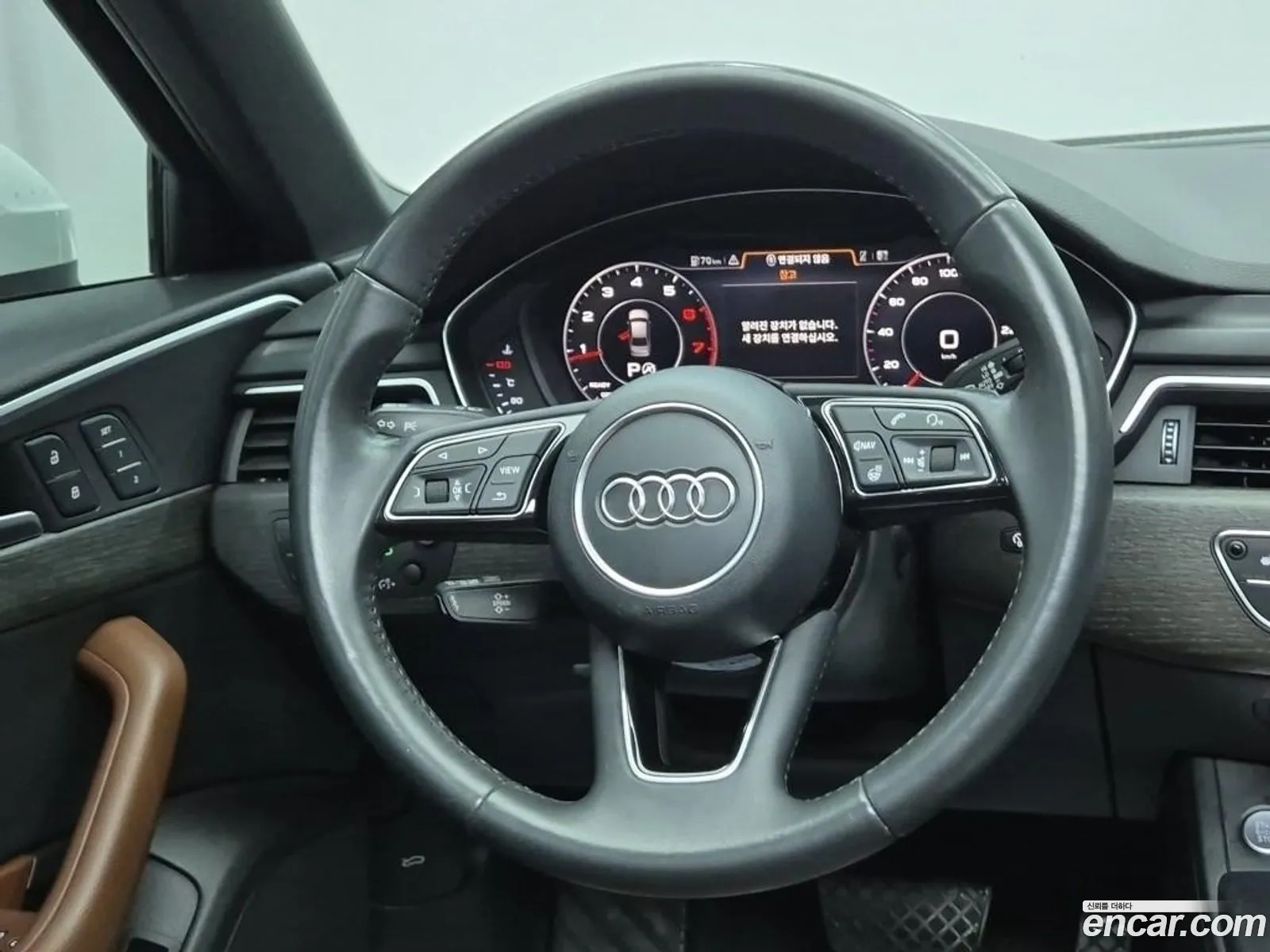 Audi A4 2019 — 18