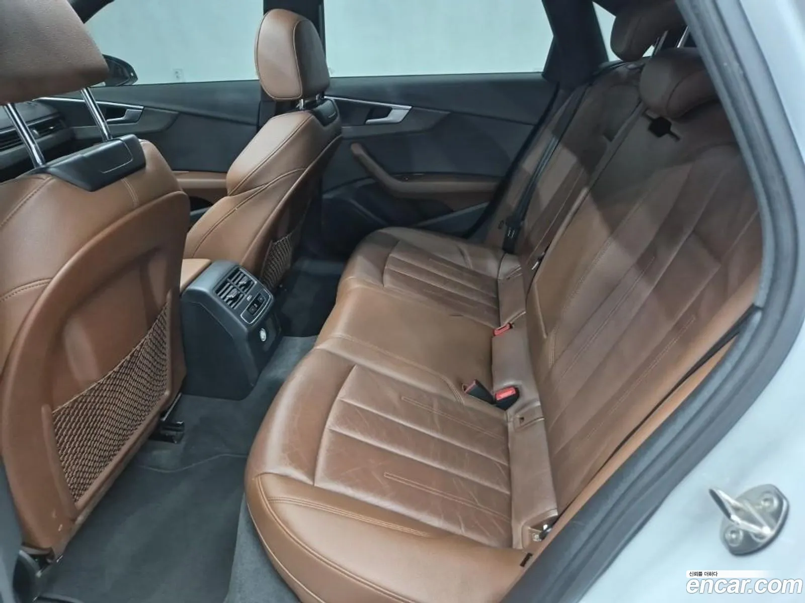 Audi A4 2019 — 6