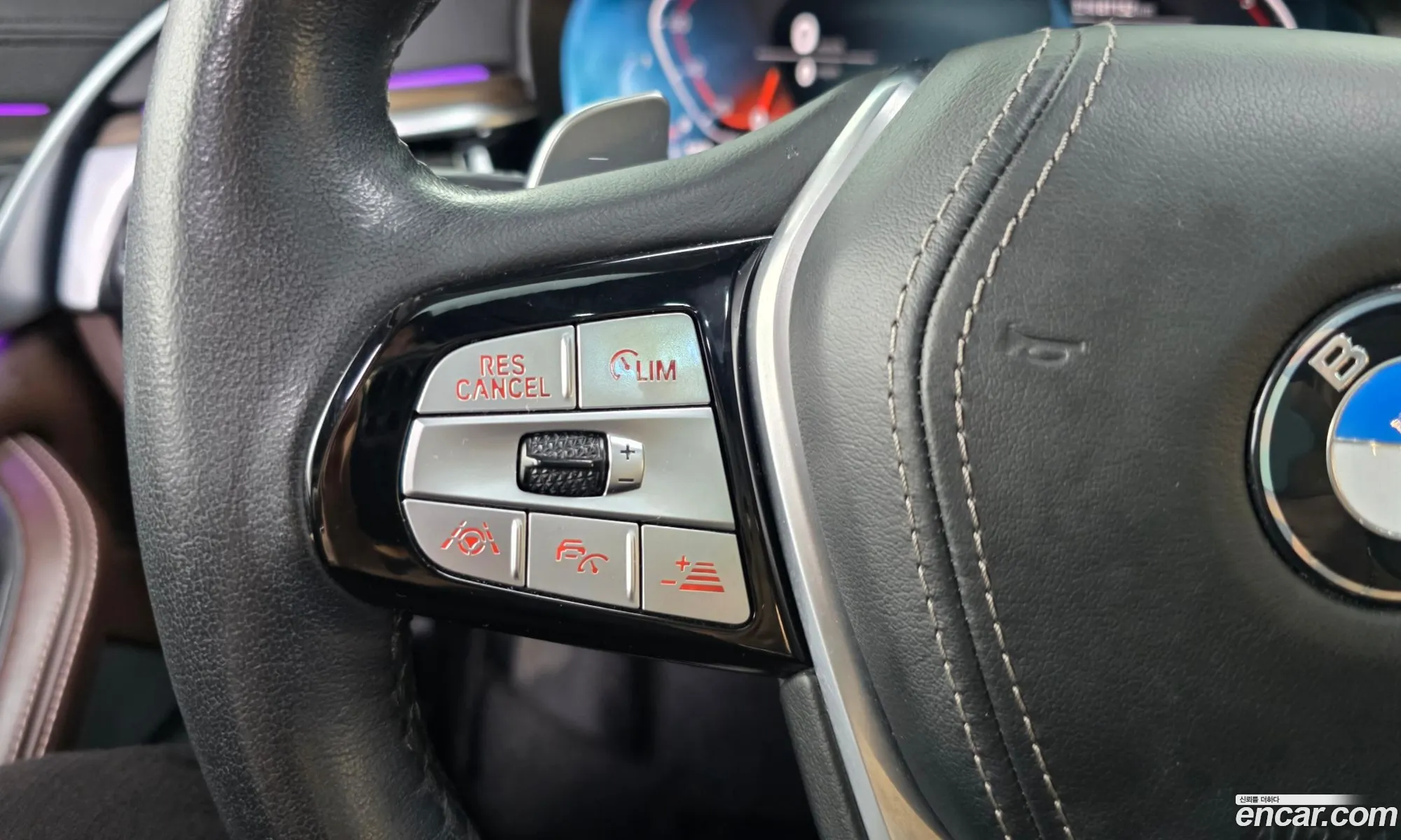 BMW 5 Series 2019 WBAJF310XLCD45946 — 12