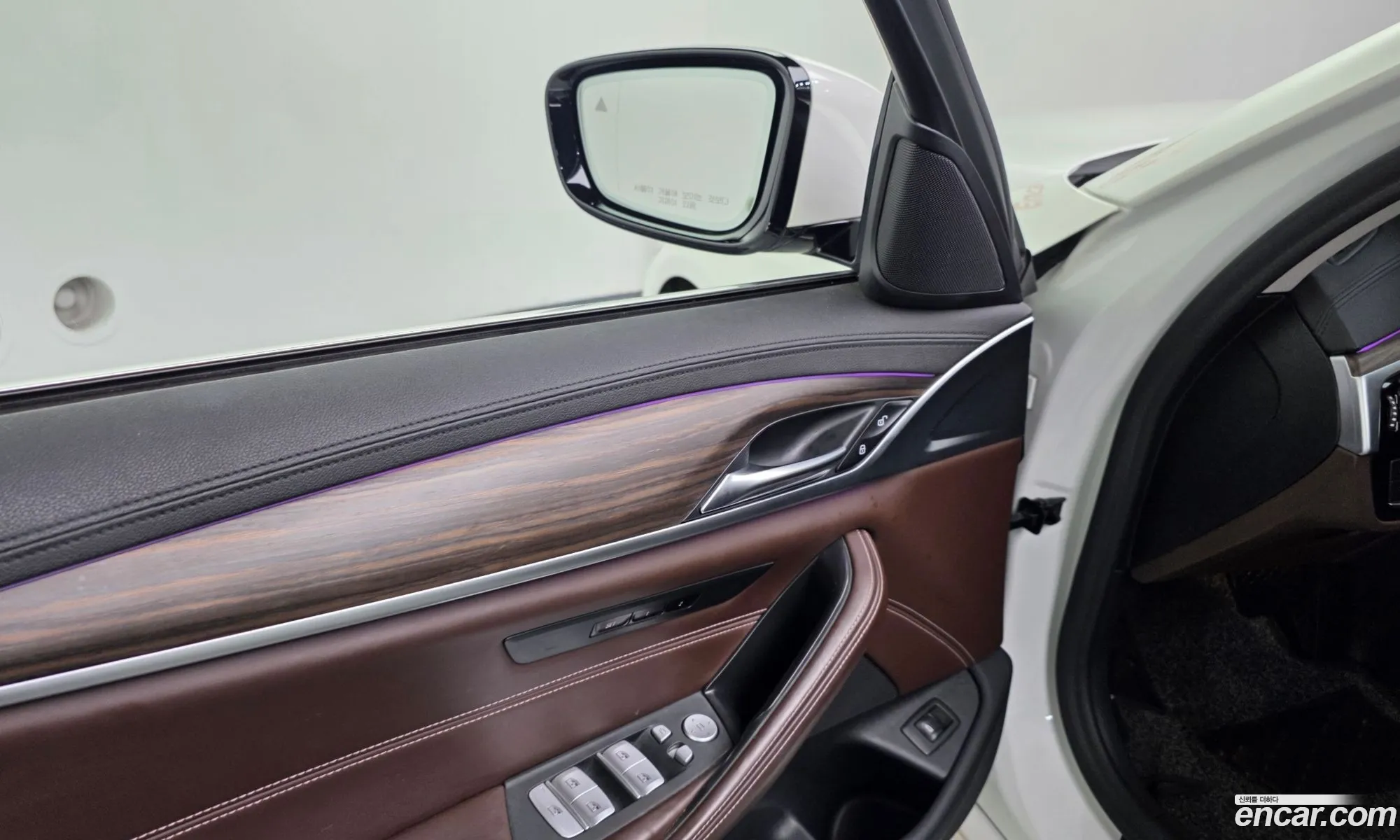 BMW 5 Series 2019 WBAJF310XLCD45946 — 36