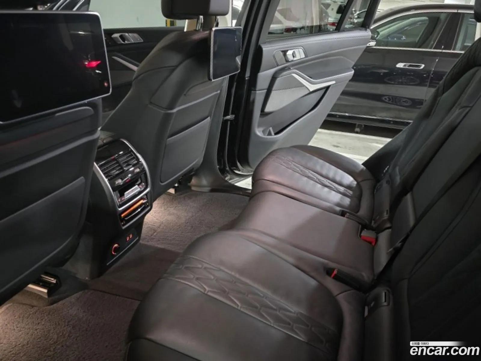 BMW X7 2021 — 12
