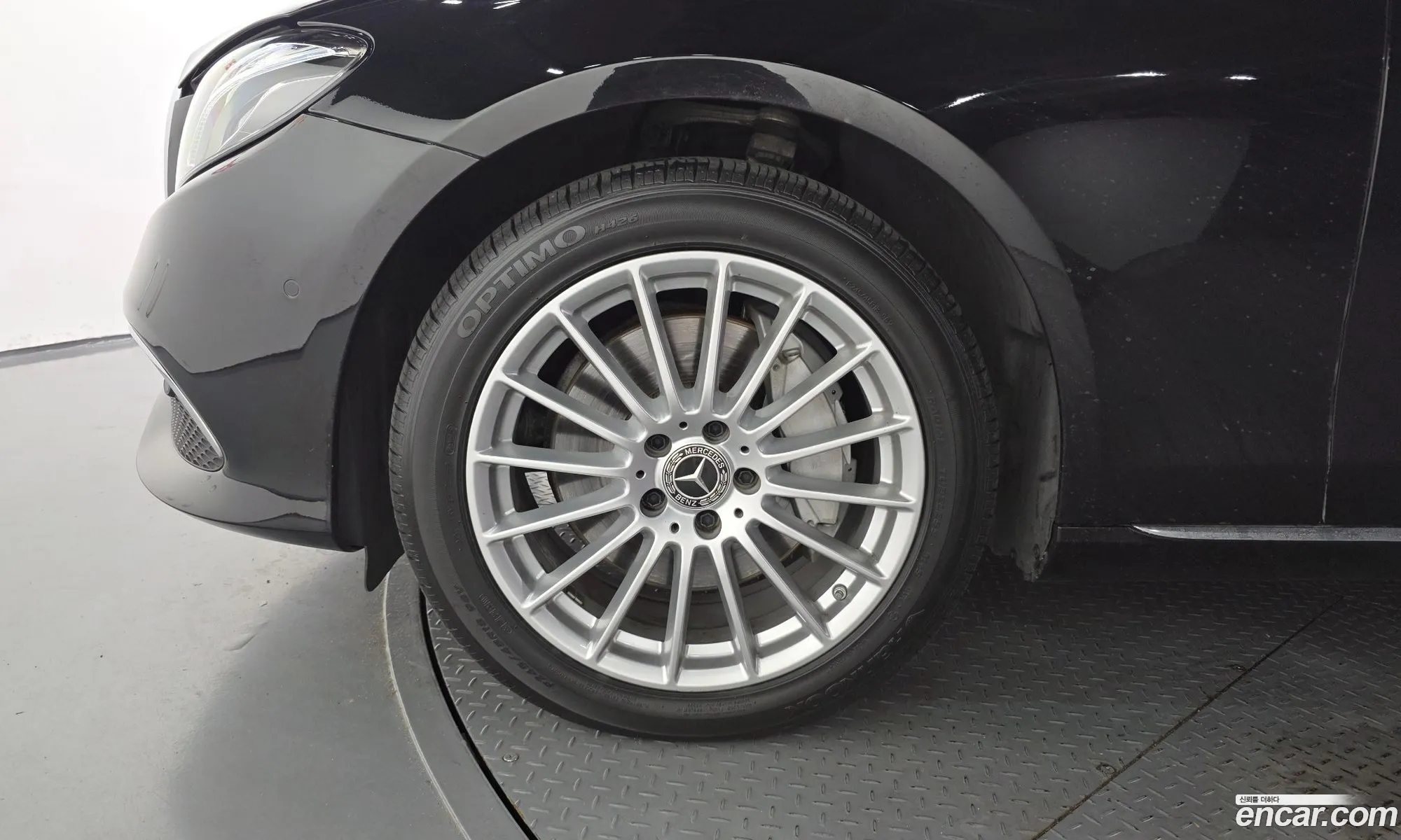 Mercedes-Benz E-Class W213 2017 — 4