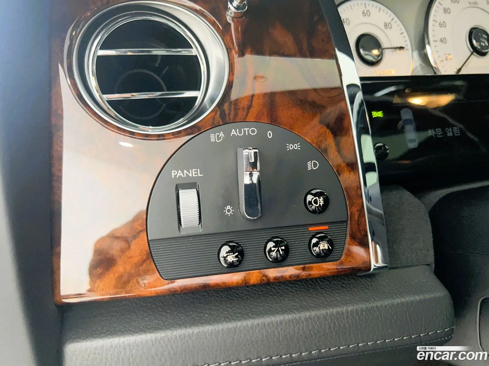 Rolls-Royce Ghost 2018 — 12