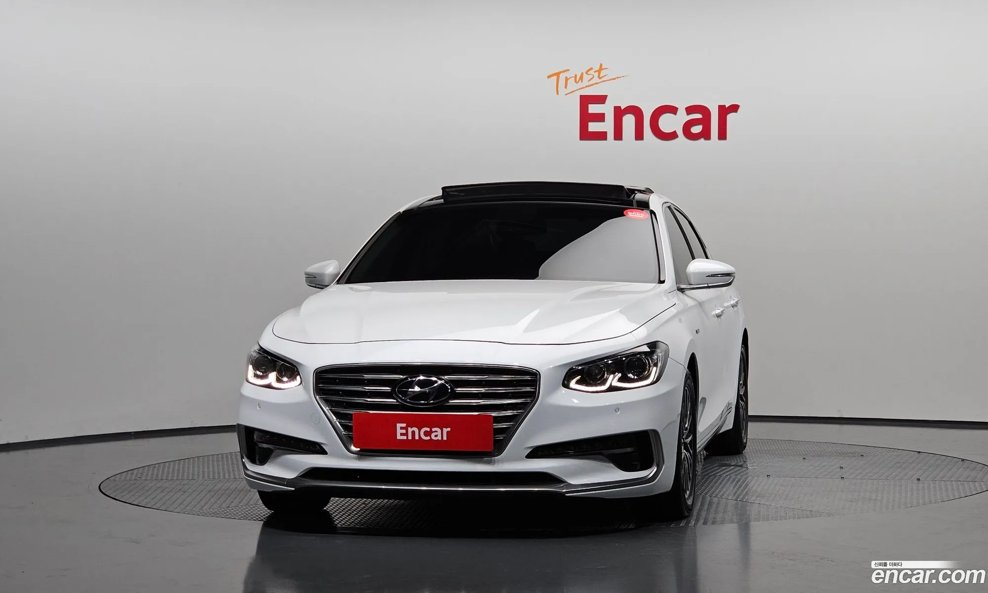 Hyundai Grandeur IG Hybrid 2018 — 3