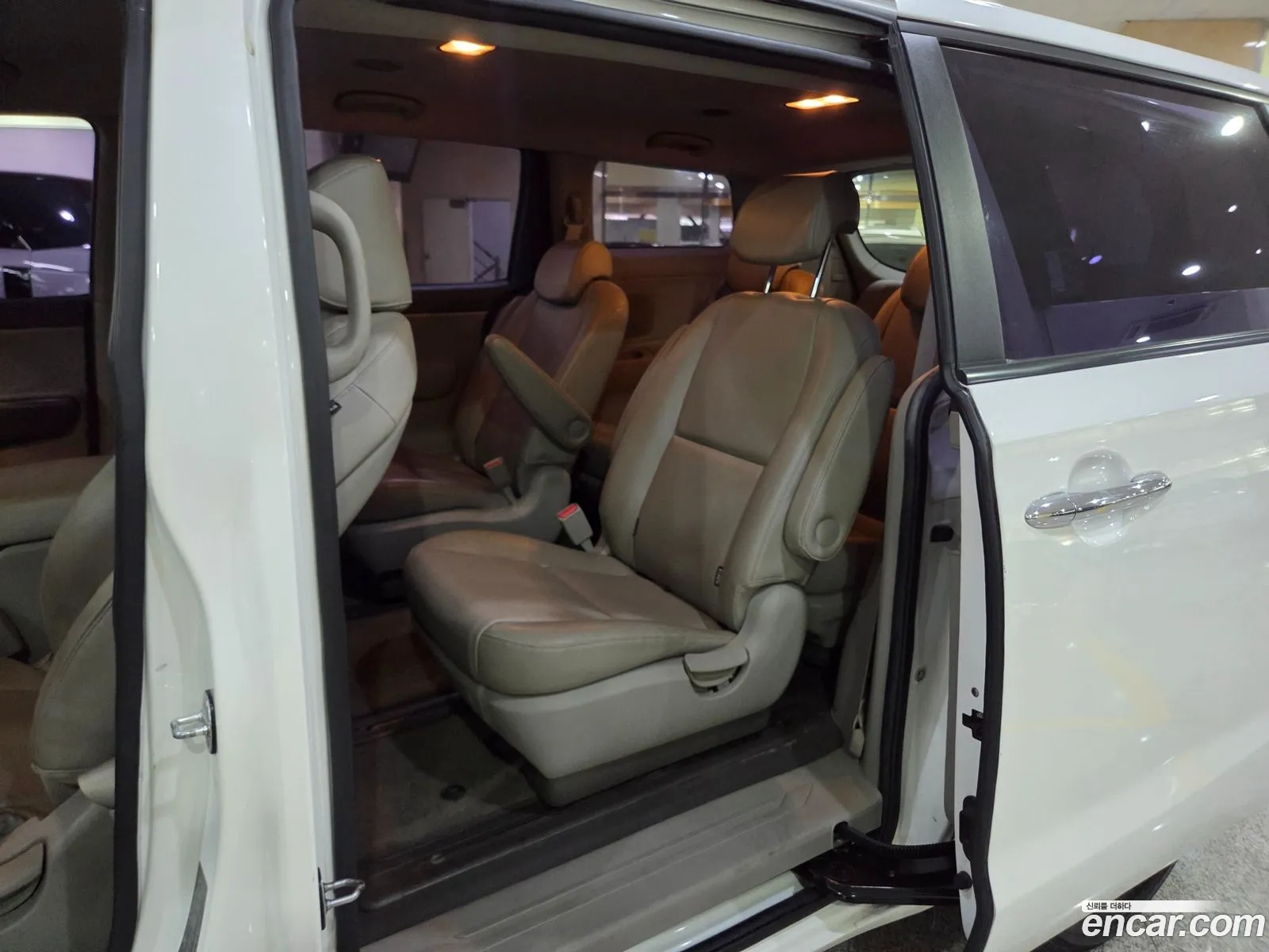 Kia Carnival 2014 — 3
