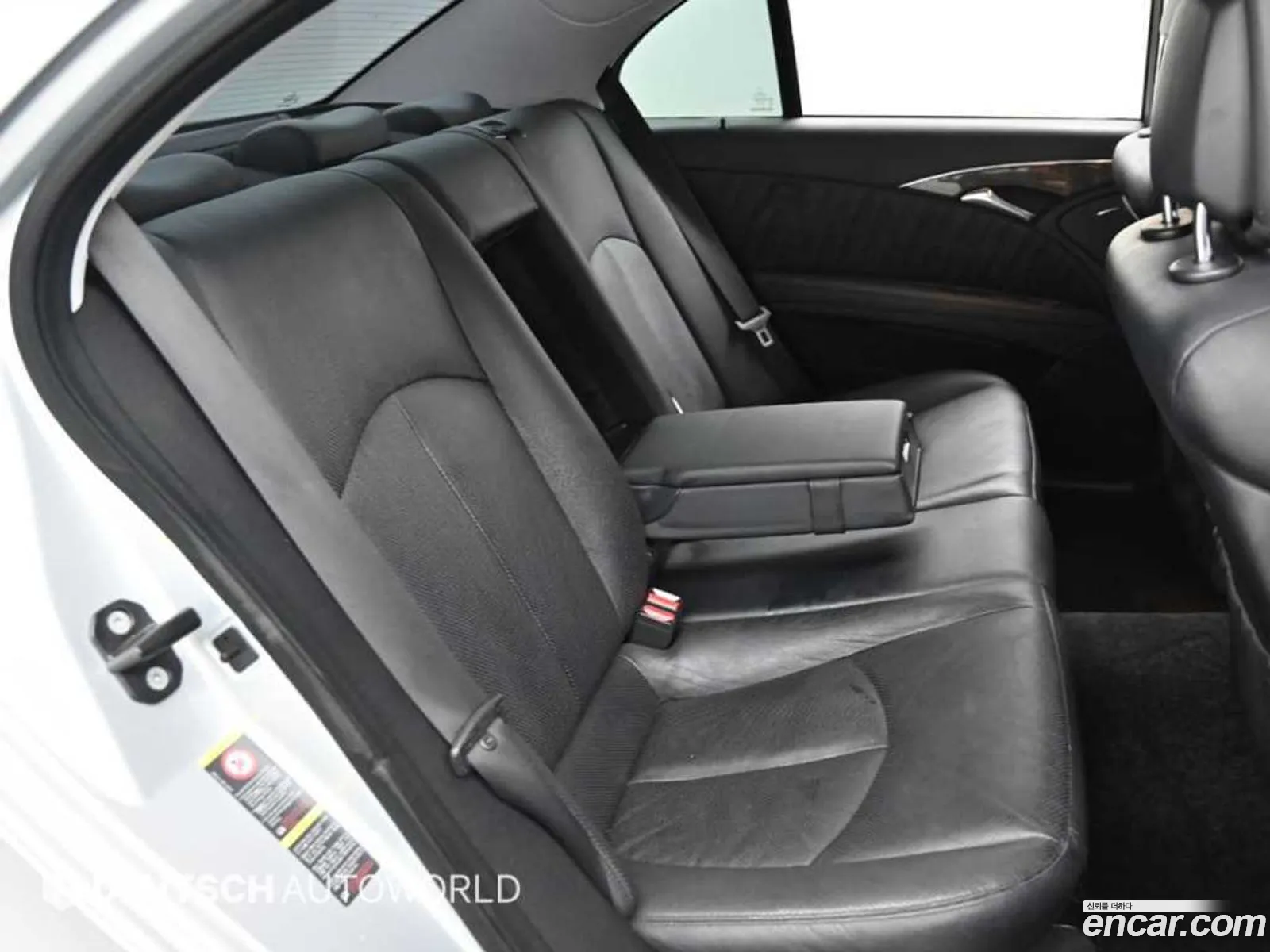 Mercedes-Benz E-Class W211 2009 — 12