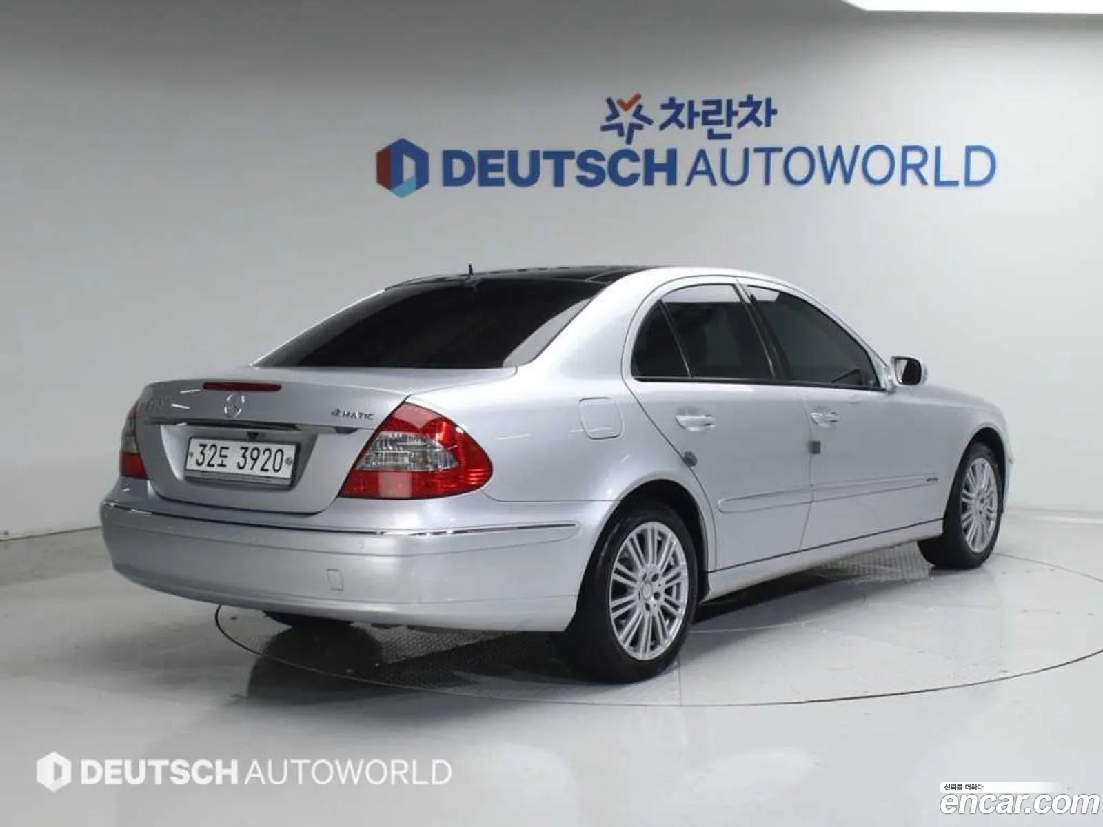 Mercedes-Benz E-Class W211 2009 — 4