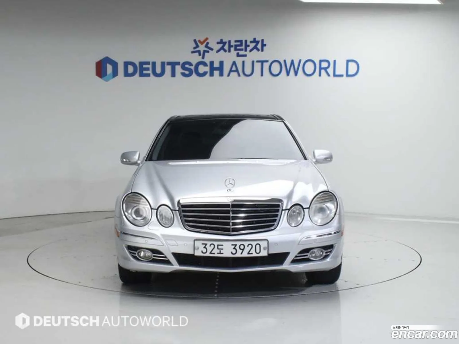 Mercedes-Benz E-Class W211 2009 — 11