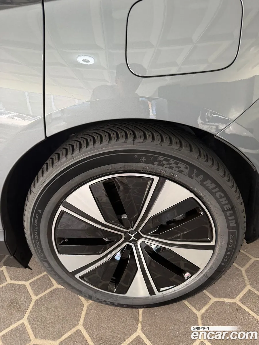 Polestar Polestar 4 2025 — 2