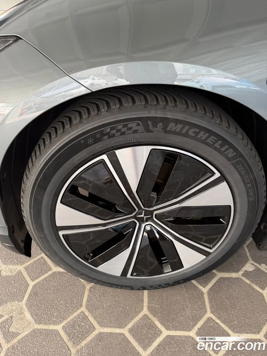 Polestar Polestar 4 2025 — 12