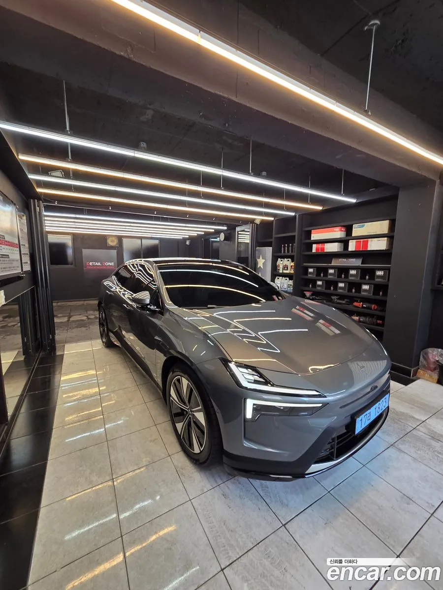 Polestar Polestar 4 2025 — 10