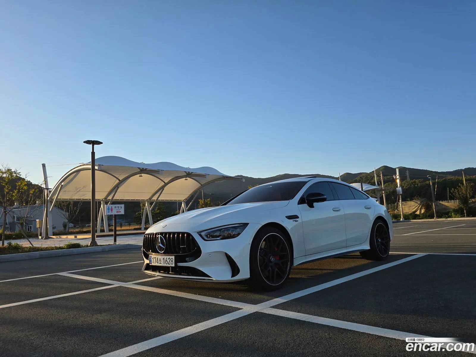Mercedes-Benz AMG GT 2024 — 4