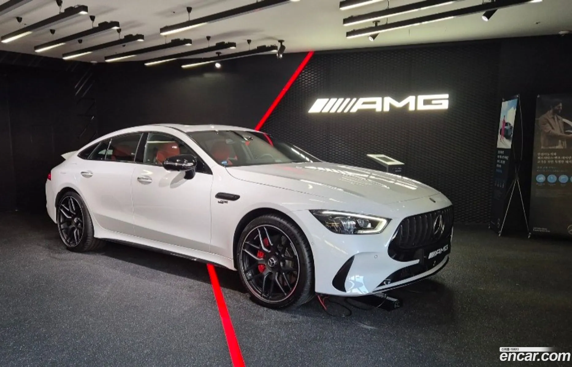 Mercedes-Benz AMG GT 2024 — 7