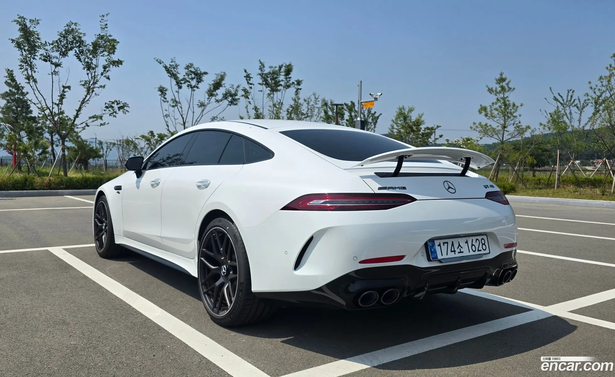 Mercedes-Benz AMG GT 2024 — 2