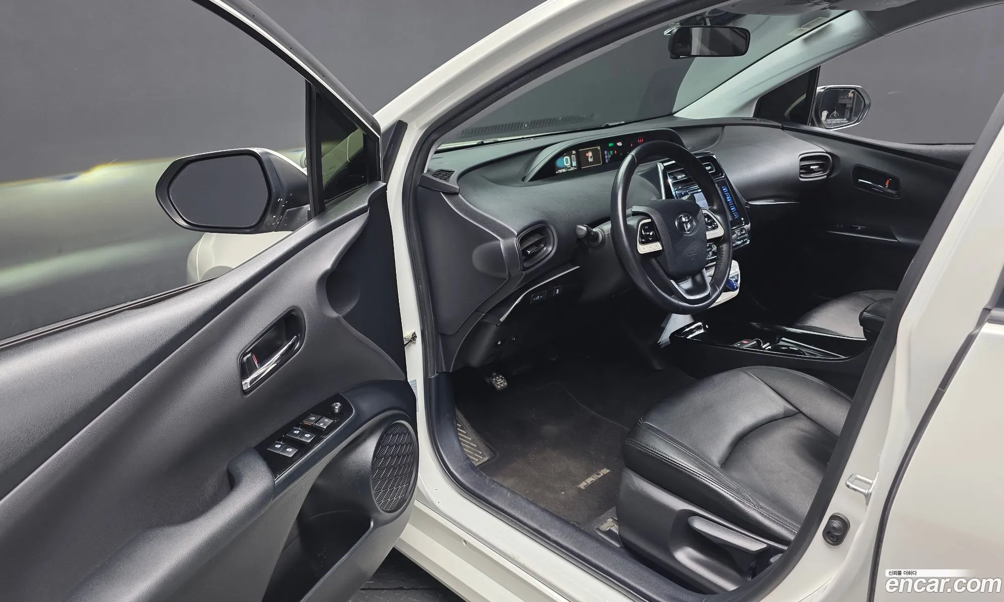 Toyota Prius 2018 JTDKBRFUXJ3600929 — 10