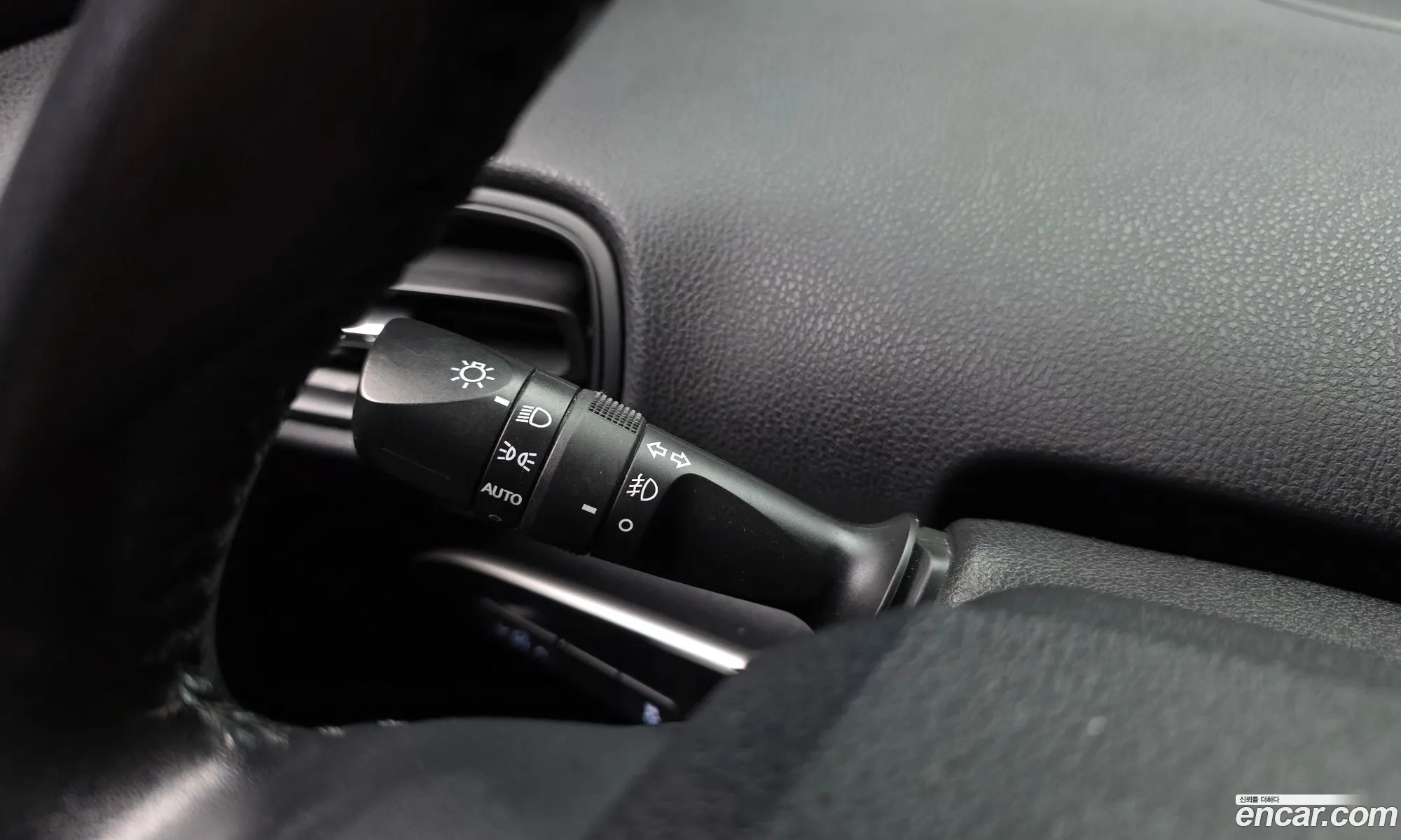Toyota Prius 2018 JTDKBRFUXJ3600929 — 14