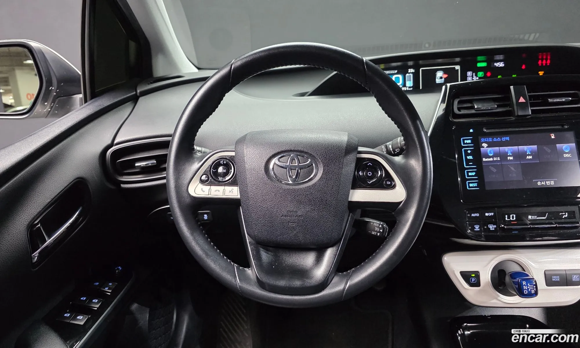 Toyota Prius 2018 JTDKBRFUXJ3600929 — 11