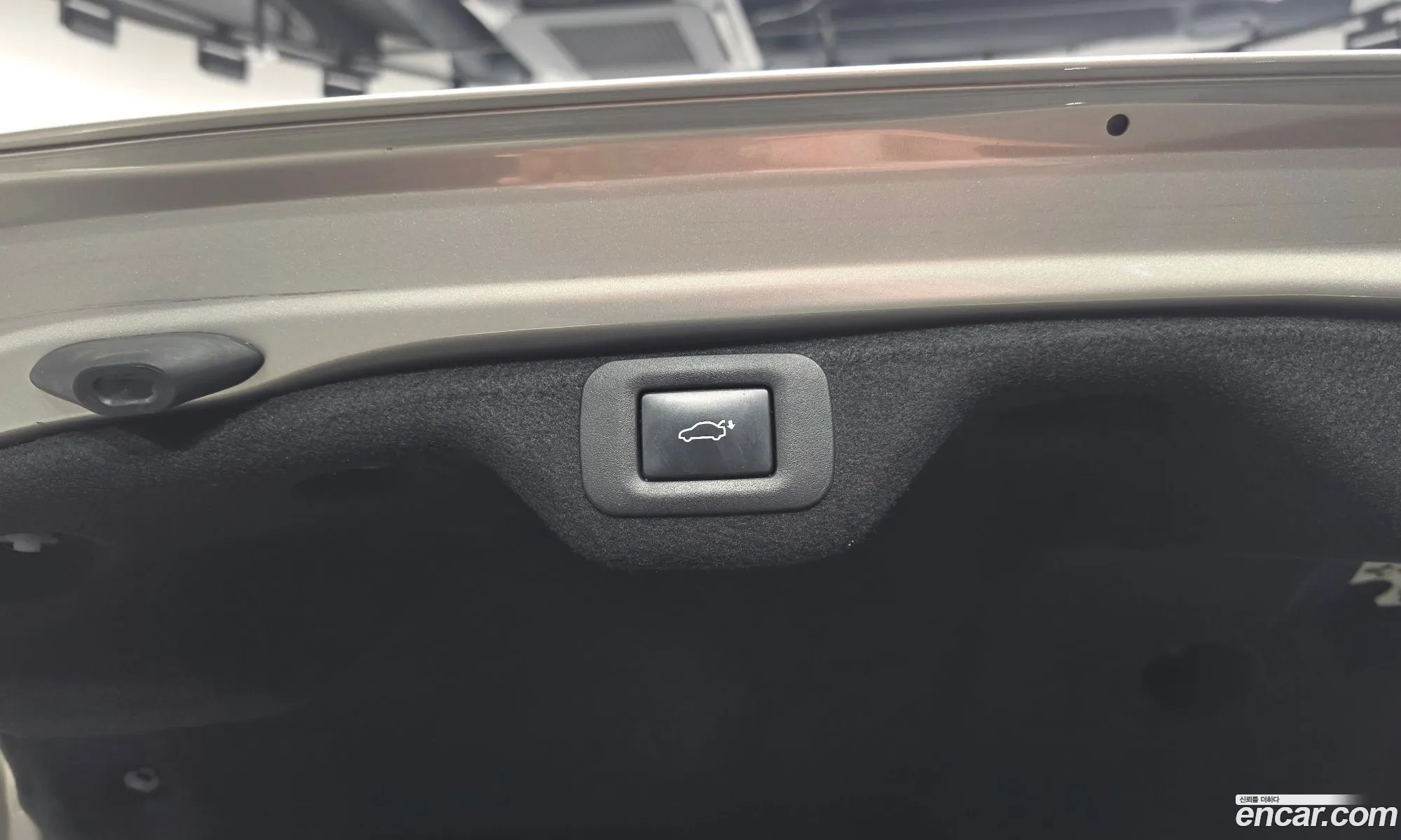 Lexus ES300h 7th Gen 2020 — 5
