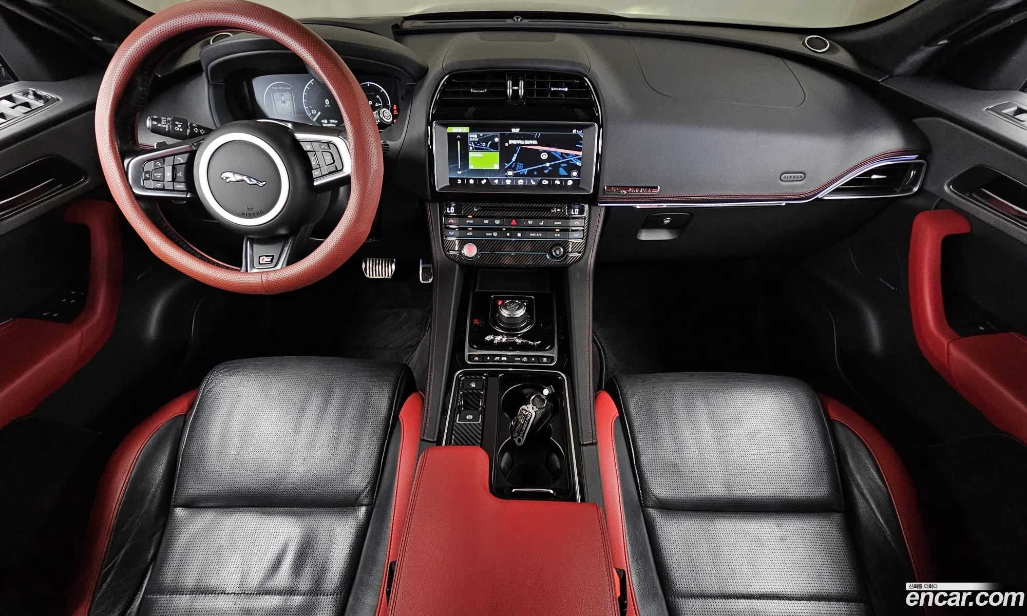 Jaguar F-Pace 2017 SADCA2BK9HA076959 — 10
