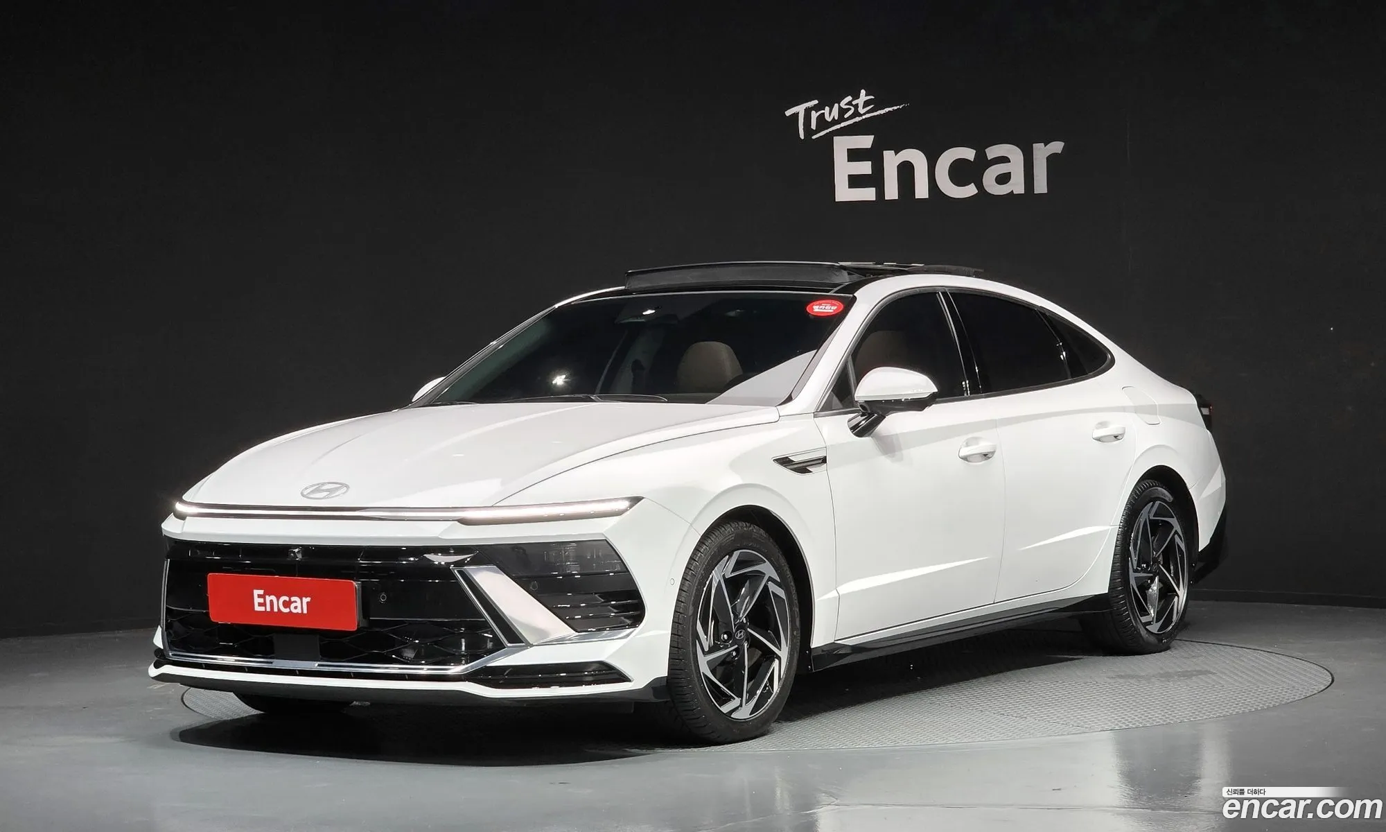 Hyundai Sonata the Edge Hybrid 2024 — 3